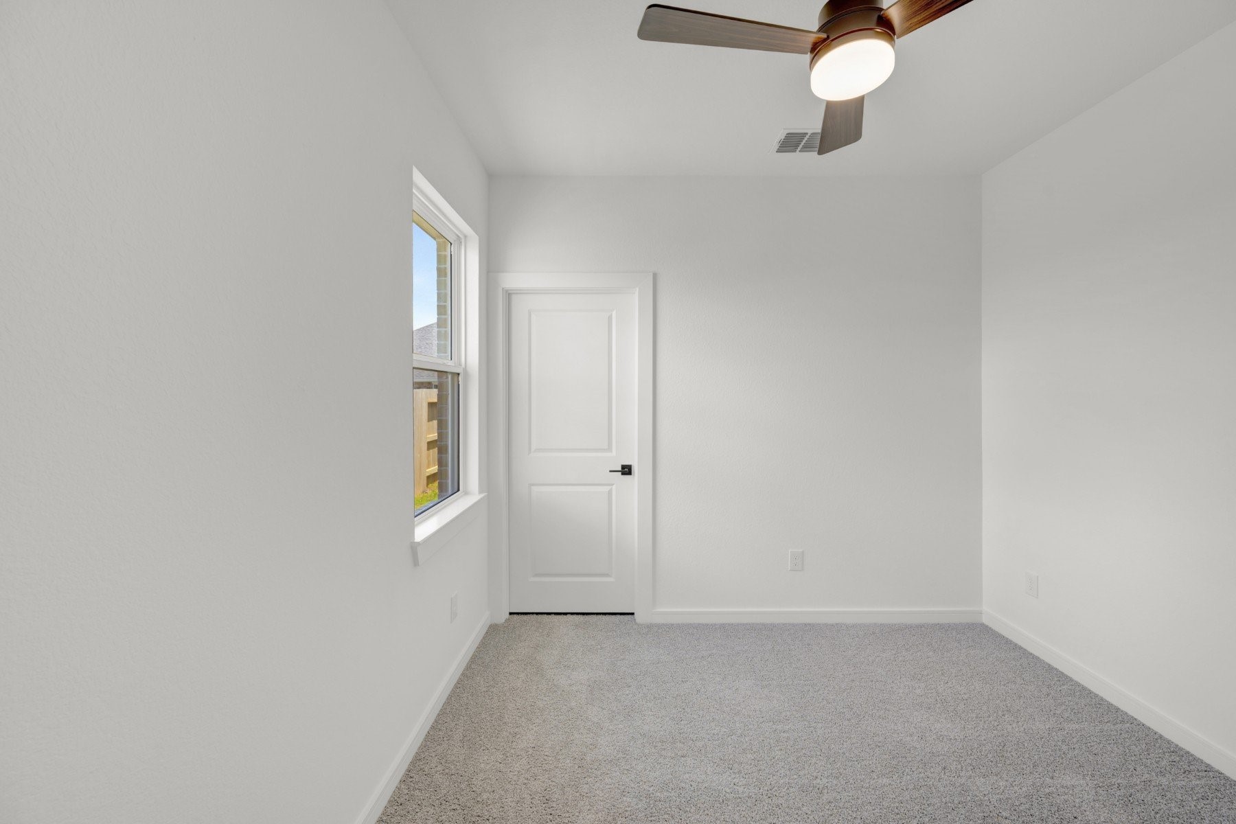 588 Day Station Drive Property Photo 5