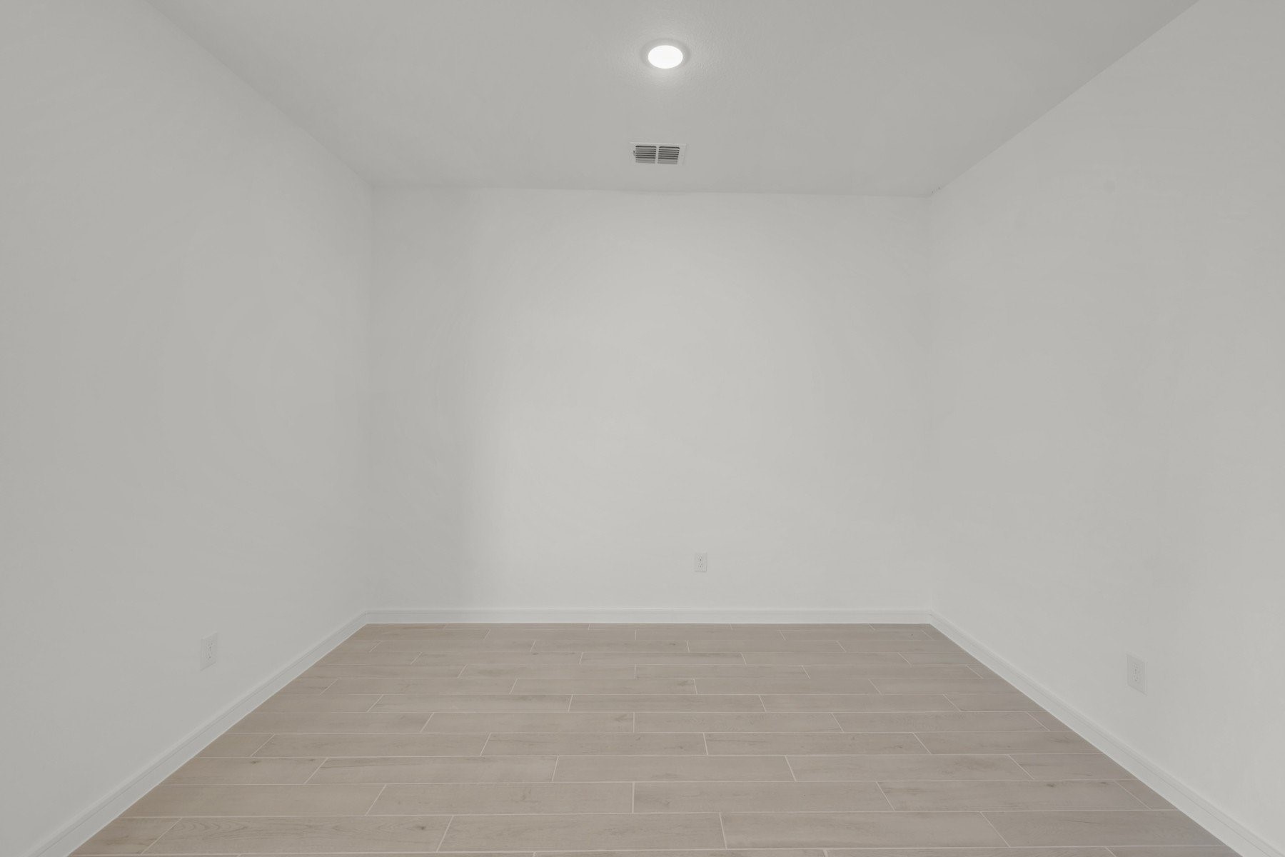 588 Day Station Drive Property Photo 11