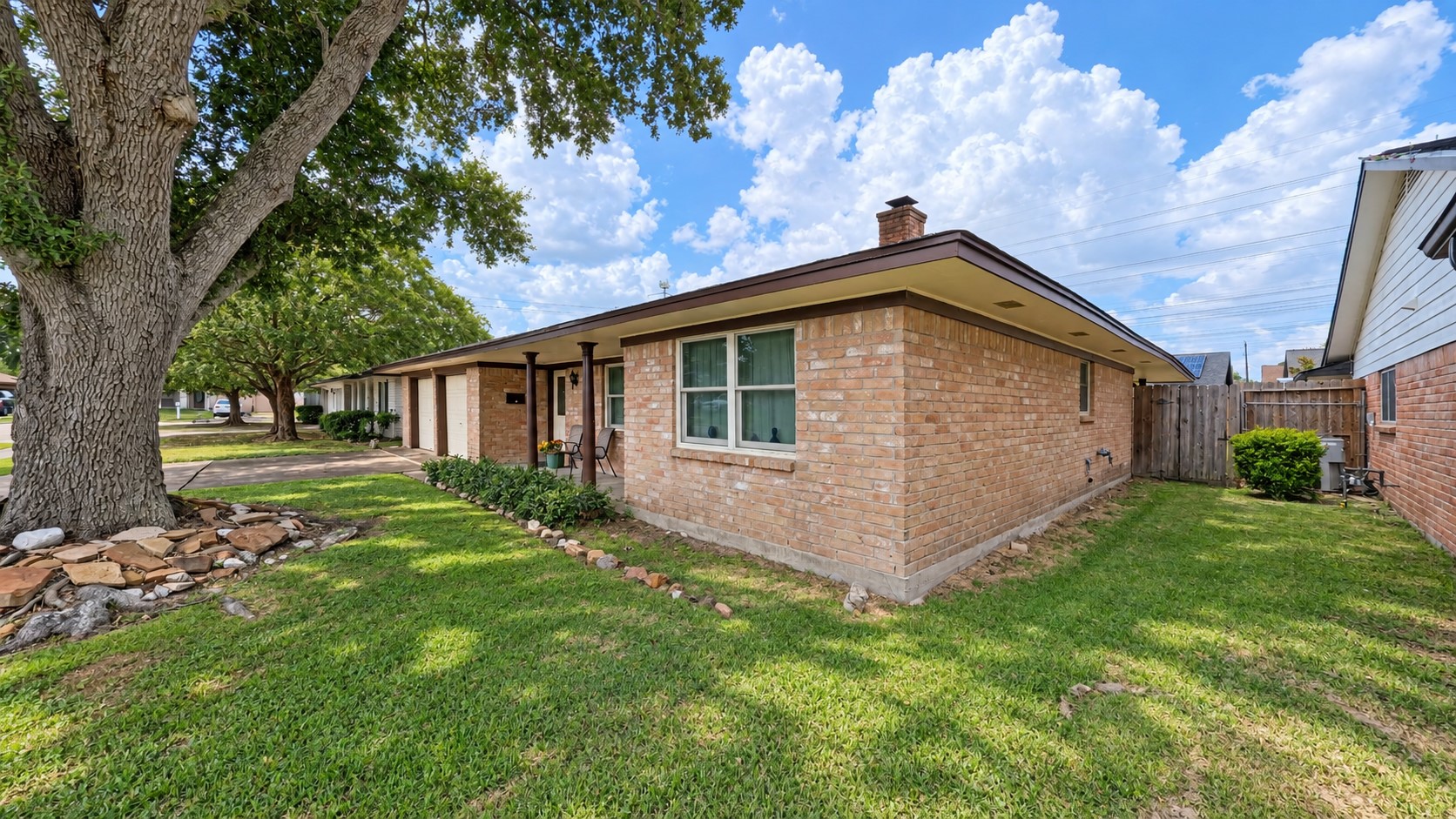 1105 Brenda Drive Property Photo 2