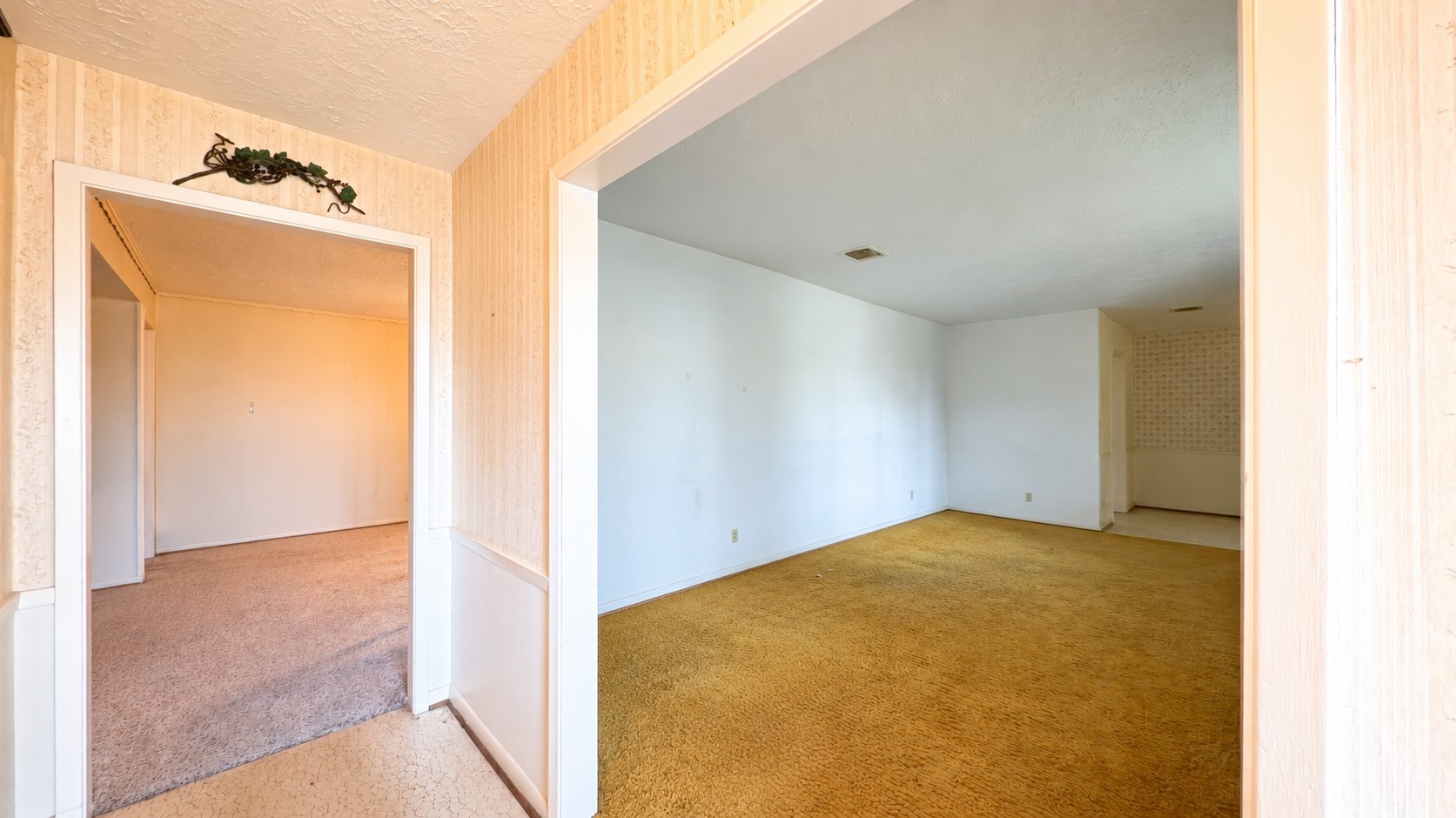 1105 Brenda Drive Property Photo 3