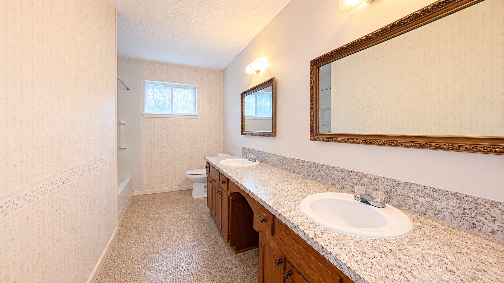 1105 Brenda Drive Property Photo 14