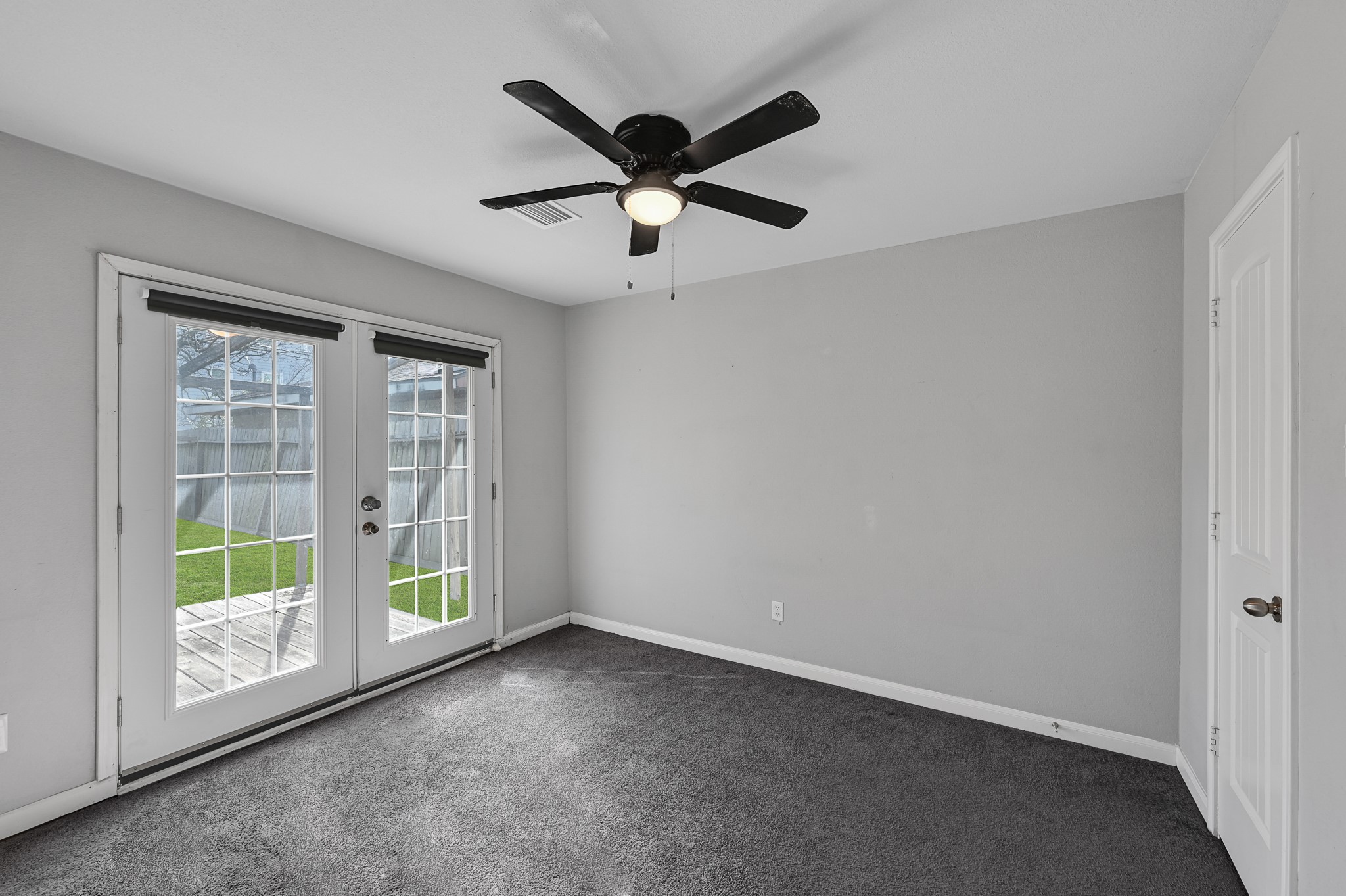 6705 Sherwood Drive Property Photo 8
