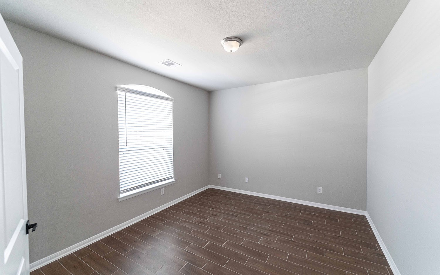 3823 Mulberry Farms Drive Property Photo 2