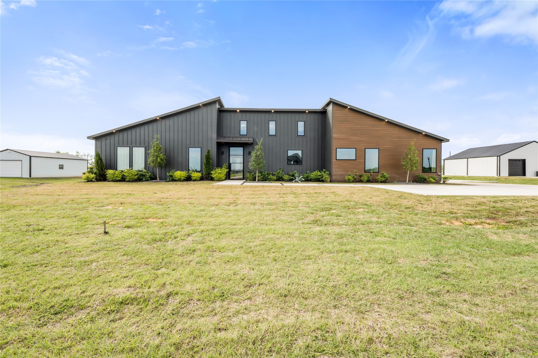 5119 Sophie Slanksy Way Property Photo 1