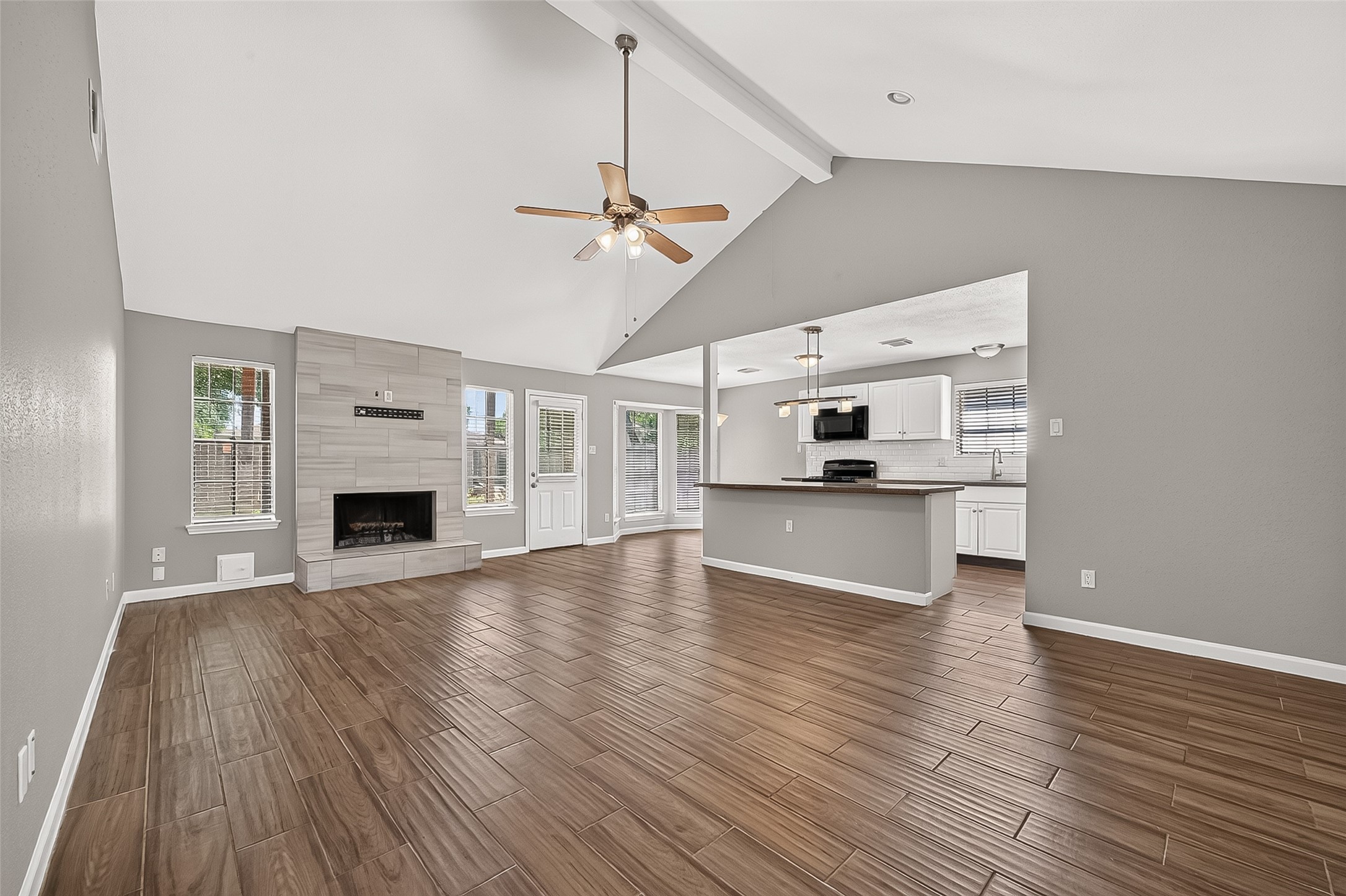 18735 Glen Briar Lane Property Photo 7