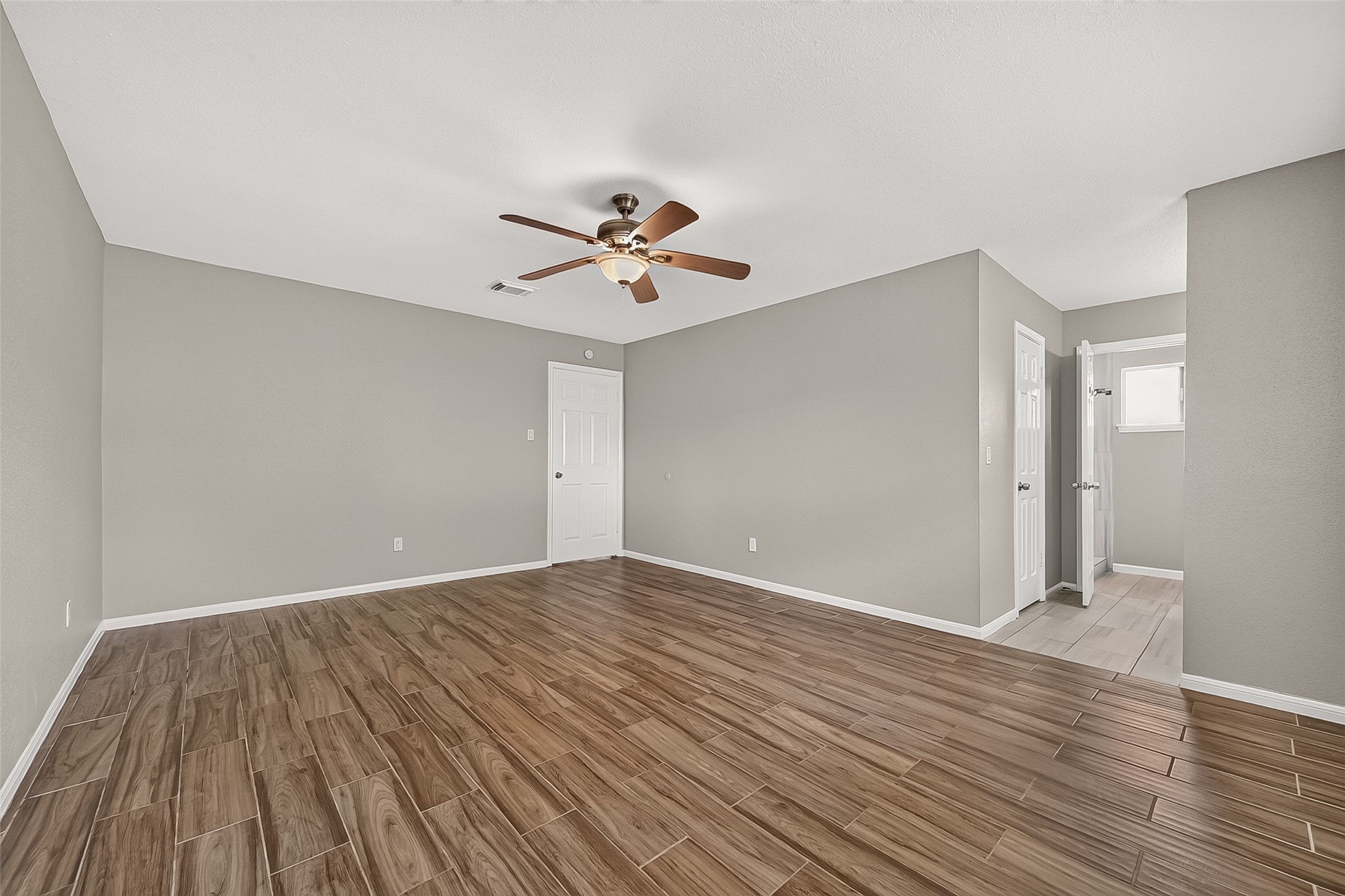18735 Glen Briar Lane Property Photo 22