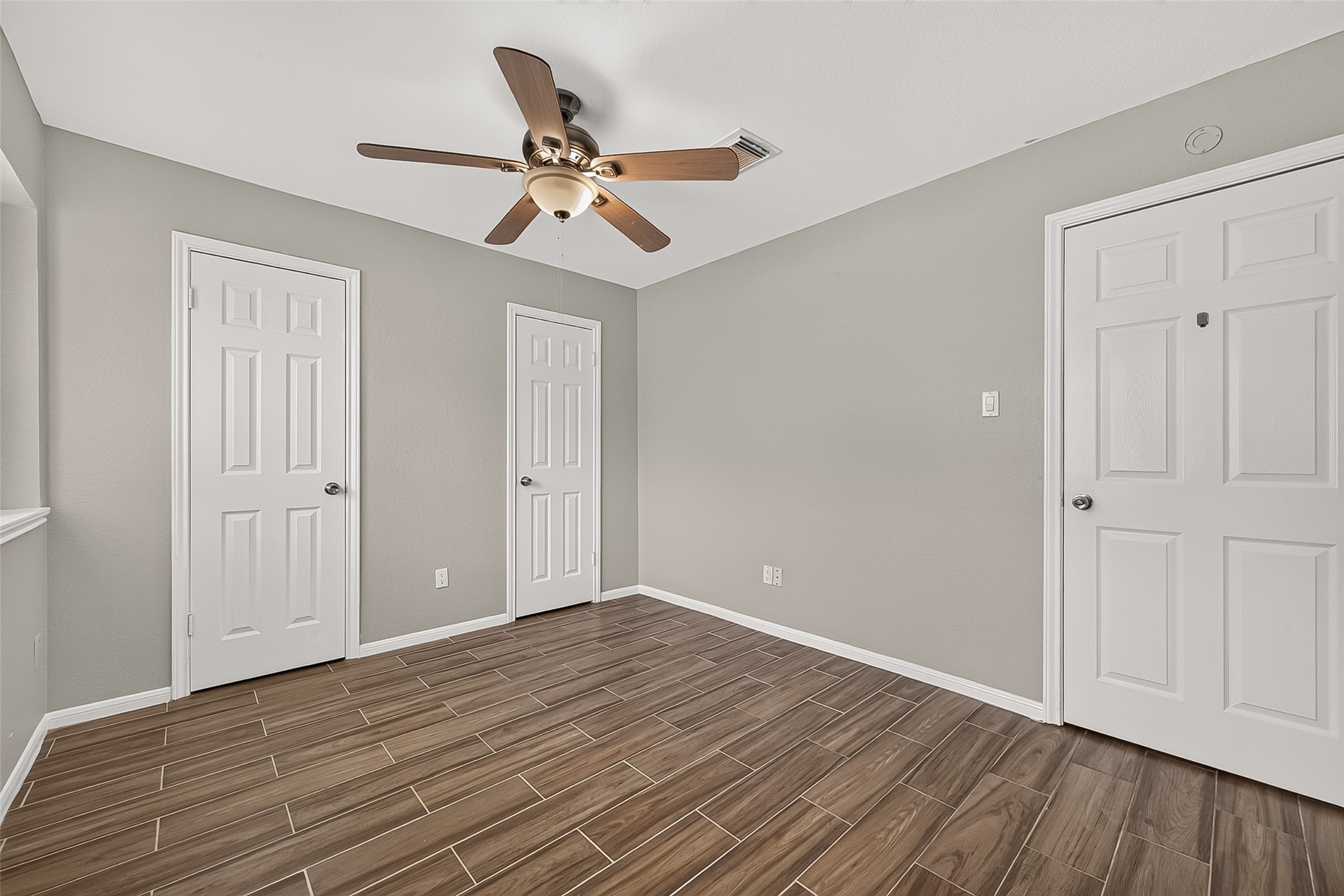 18735 Glen Briar Lane Property Photo 23