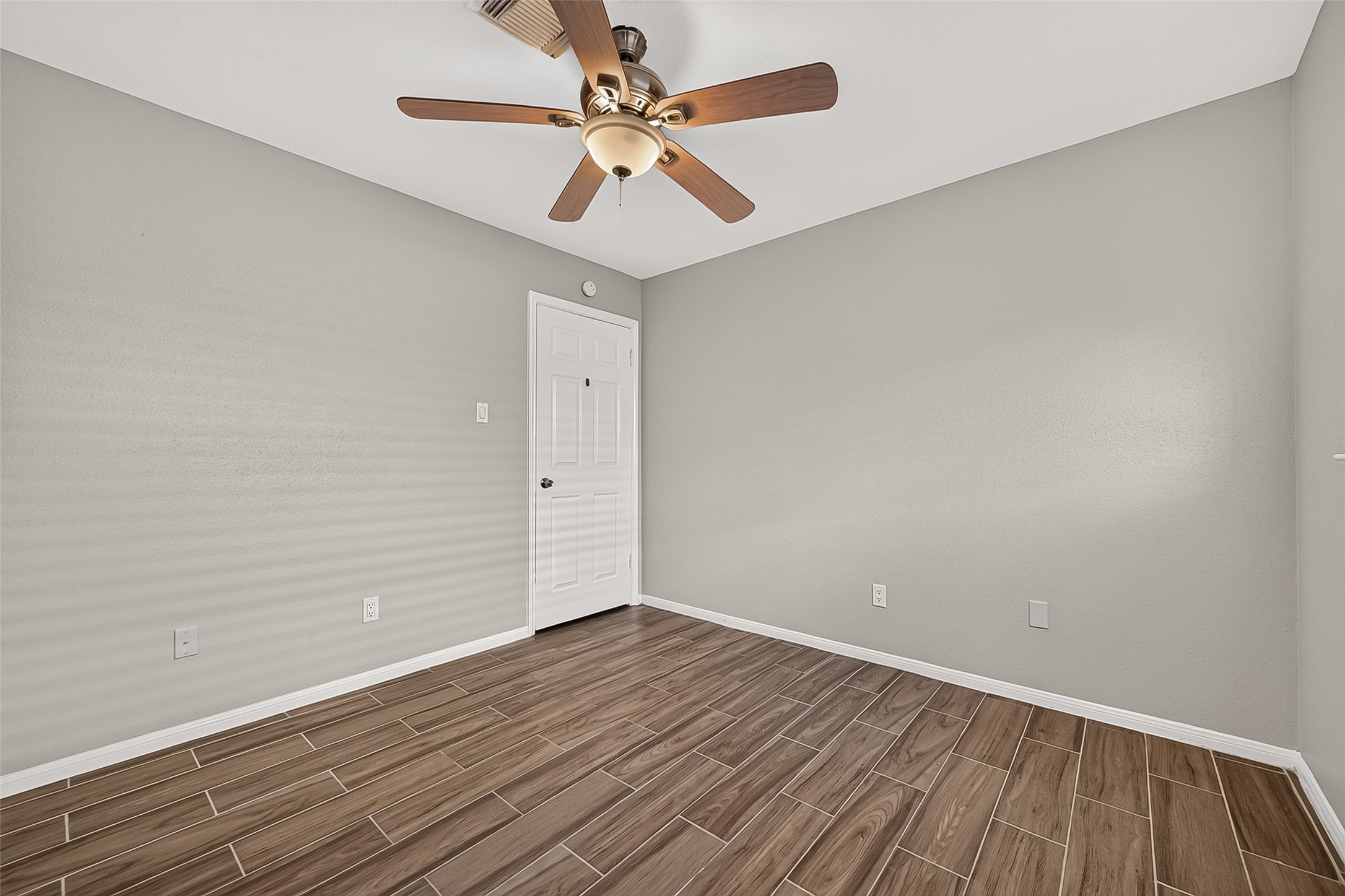 18735 Glen Briar Lane Property Photo 26