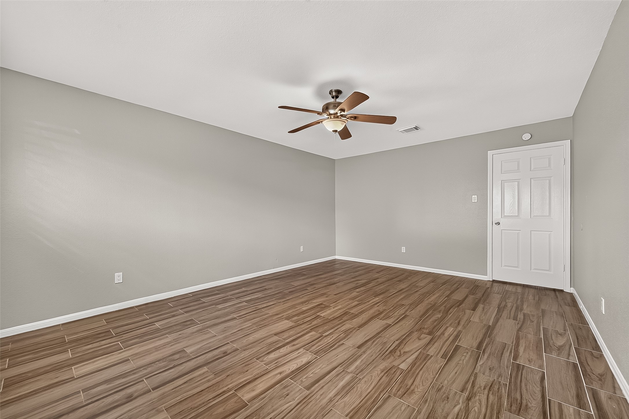 18735 Glen Briar Lane Property Photo 31