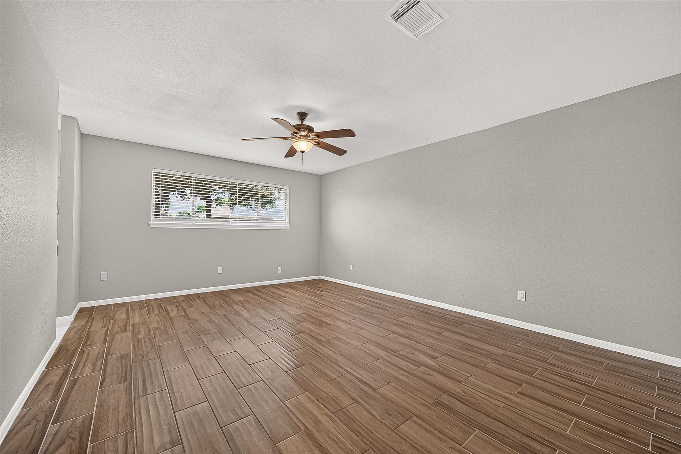 18735 Glen Briar Lane Property Photo 33