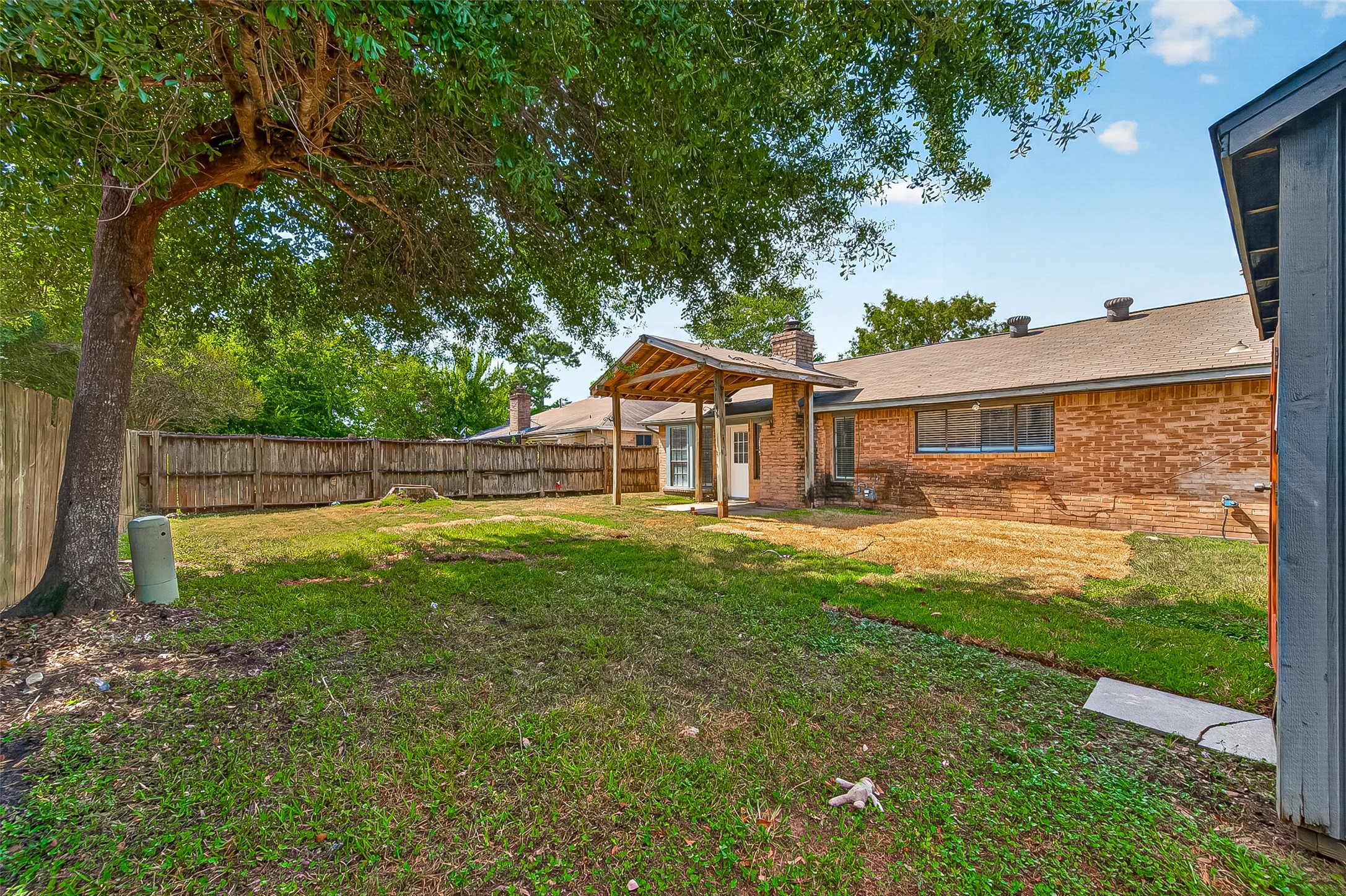 18735 Glen Briar Lane Property Photo 37