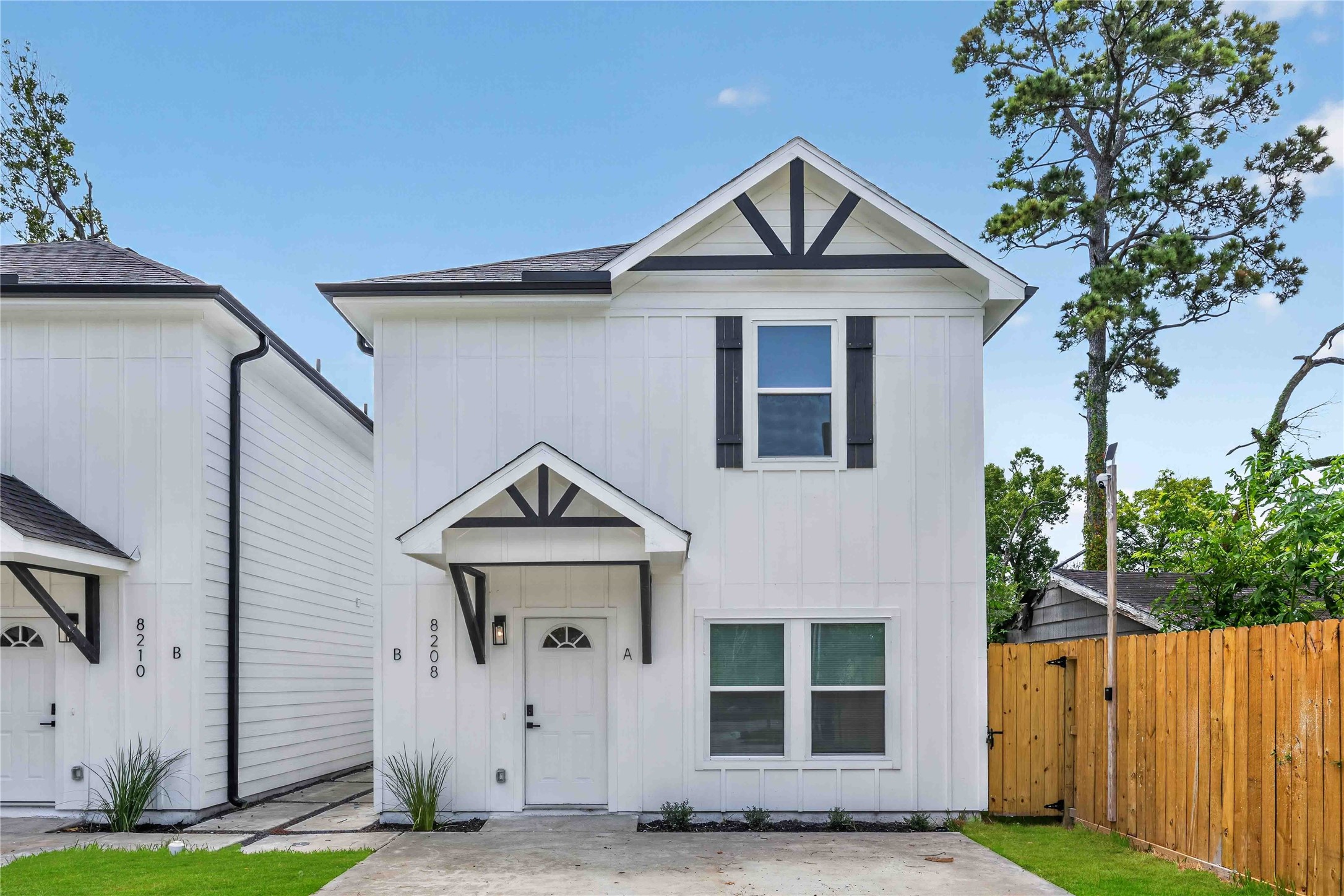 8208 Sterlingshire Street A/b Property Photo 1