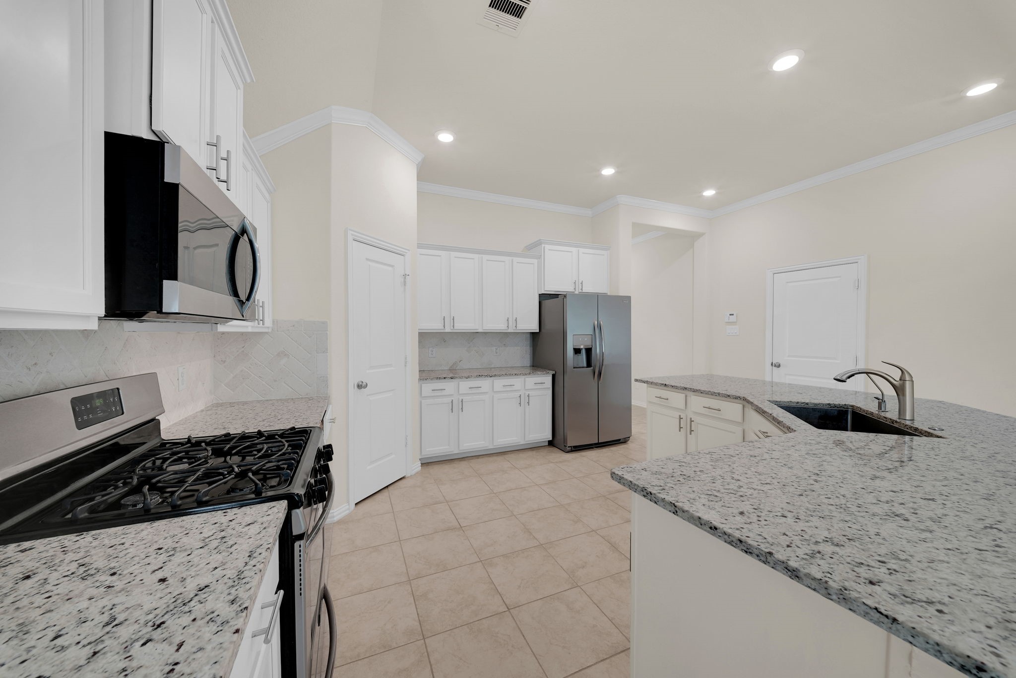 5002 Naples Grove Lane Property Photo 10