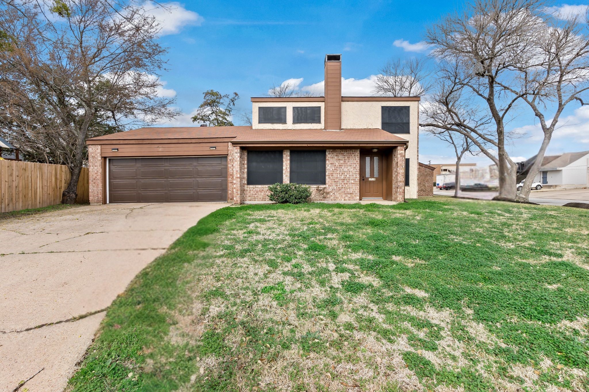 3725 Sweetbriar Drive Property Photo