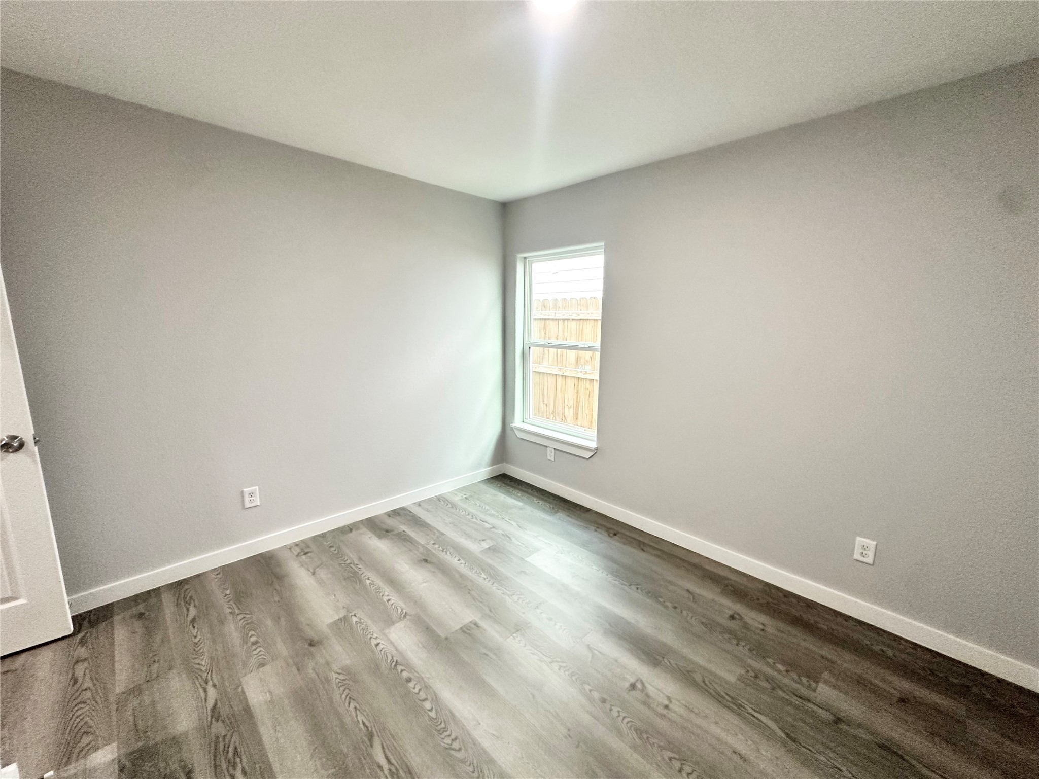 8215 Crestview Drive A Property Photo 10