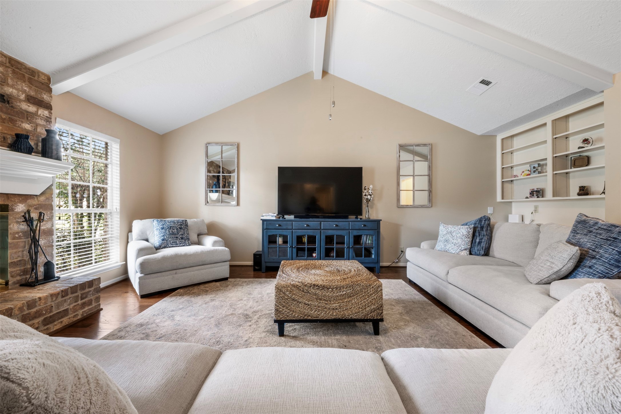 1018 Trowbridge Drive Property Photo 5