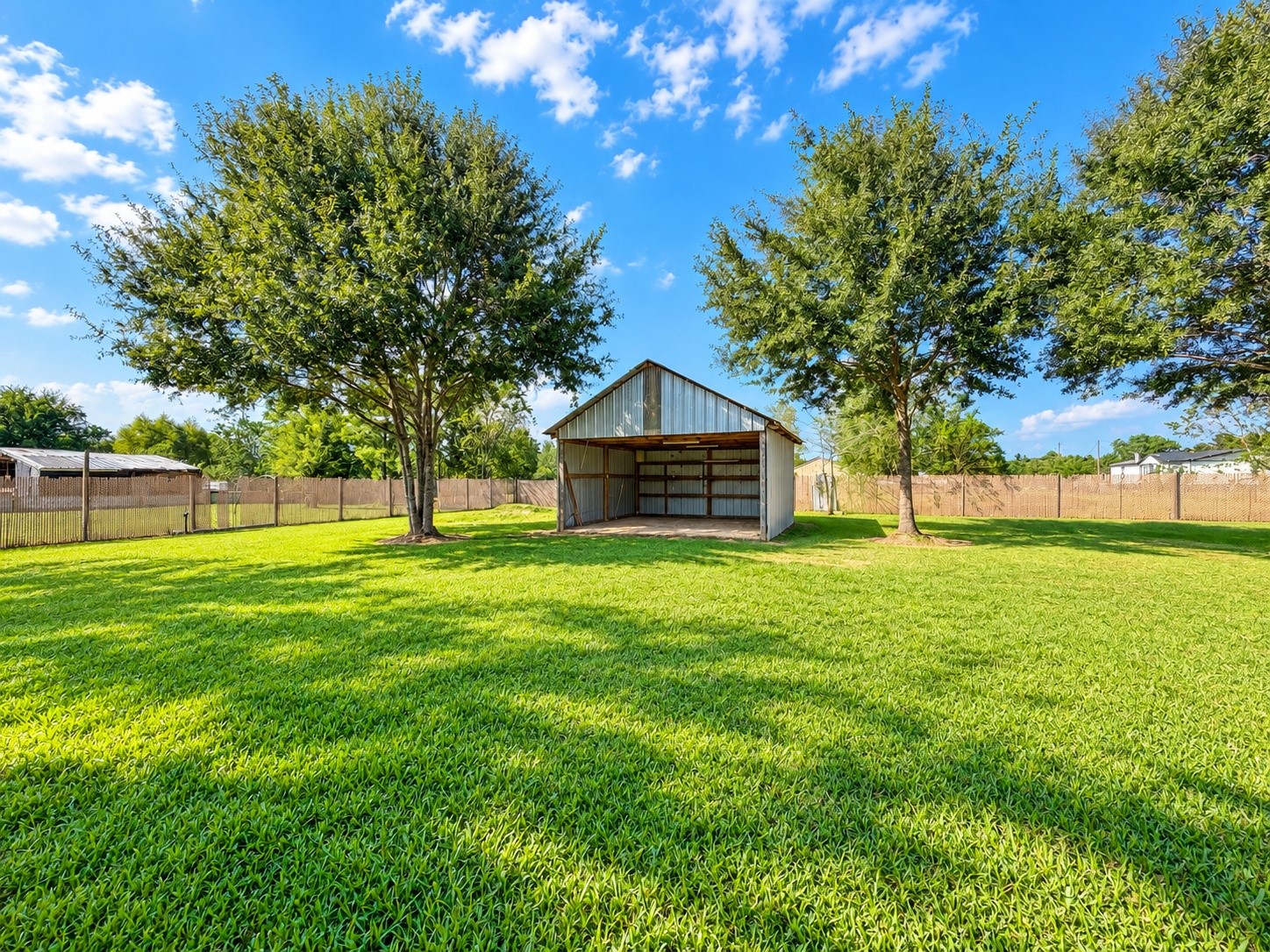 369 County Road 3556 Road Property Photo 18