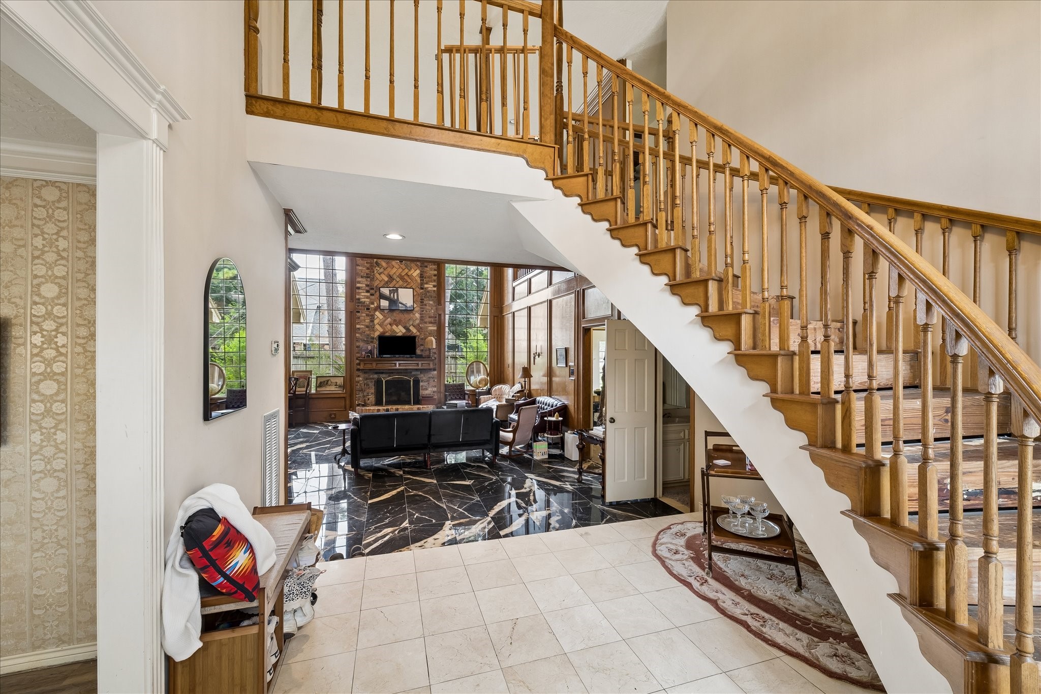 16222 Winchmore Hill Drive Property Photo 8