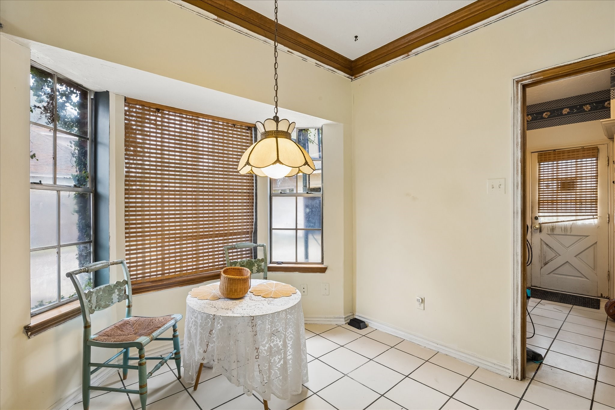 16222 Winchmore Hill Drive Property Photo 12