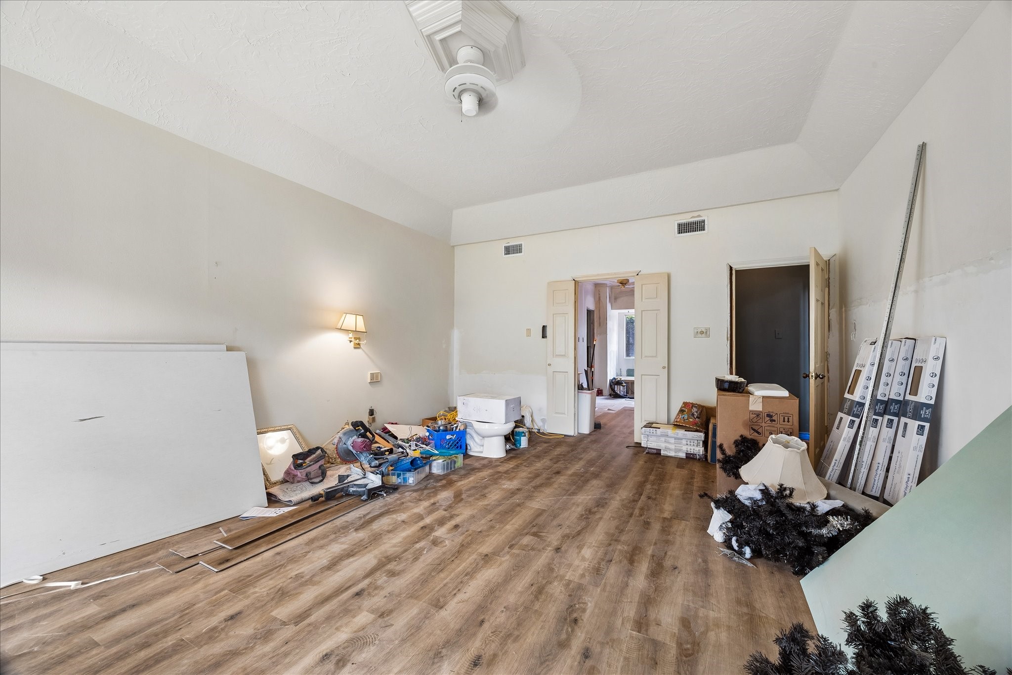 16222 Winchmore Hill Drive Property Photo 21