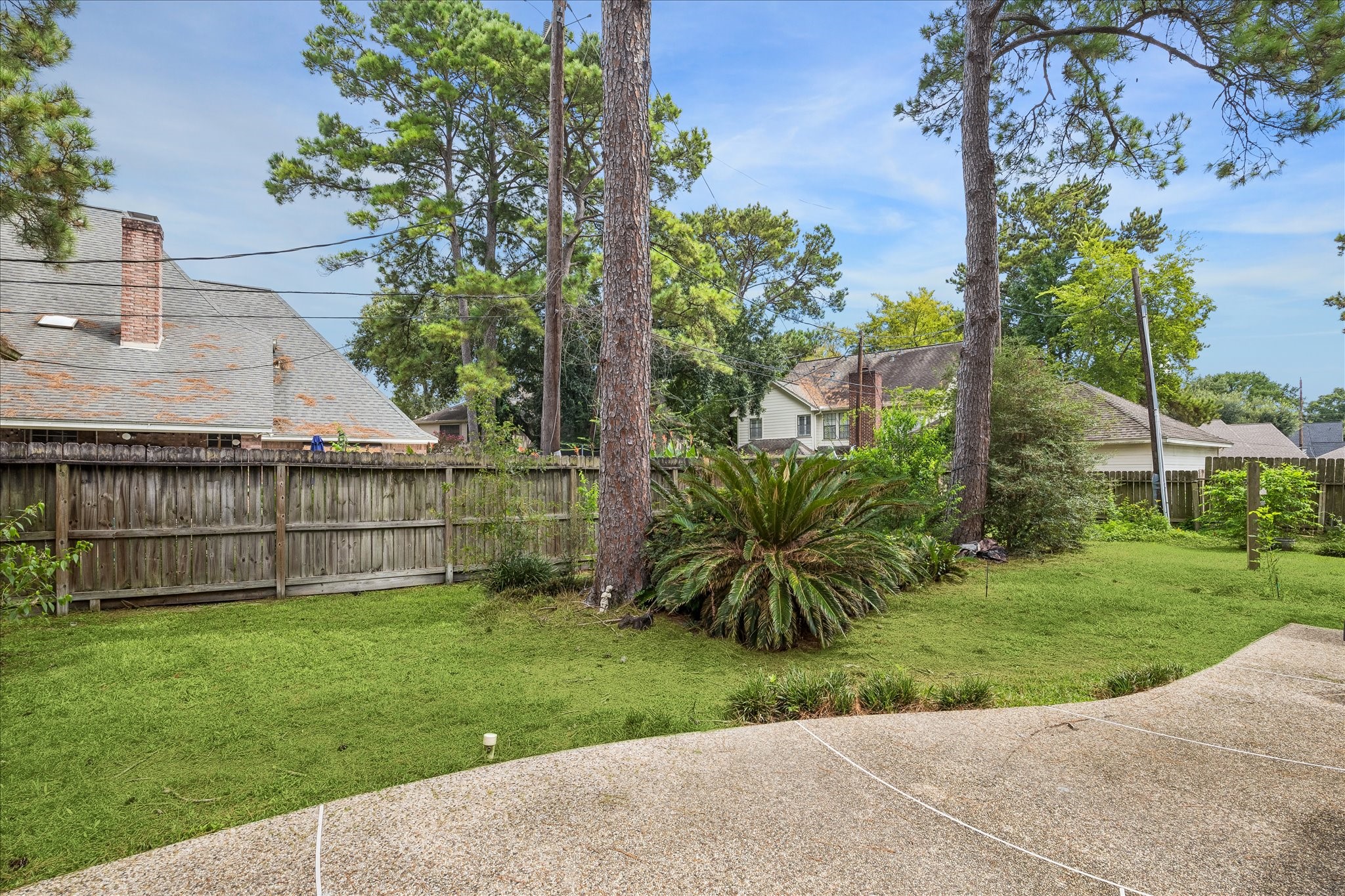 16222 Winchmore Hill Drive Property Photo 30