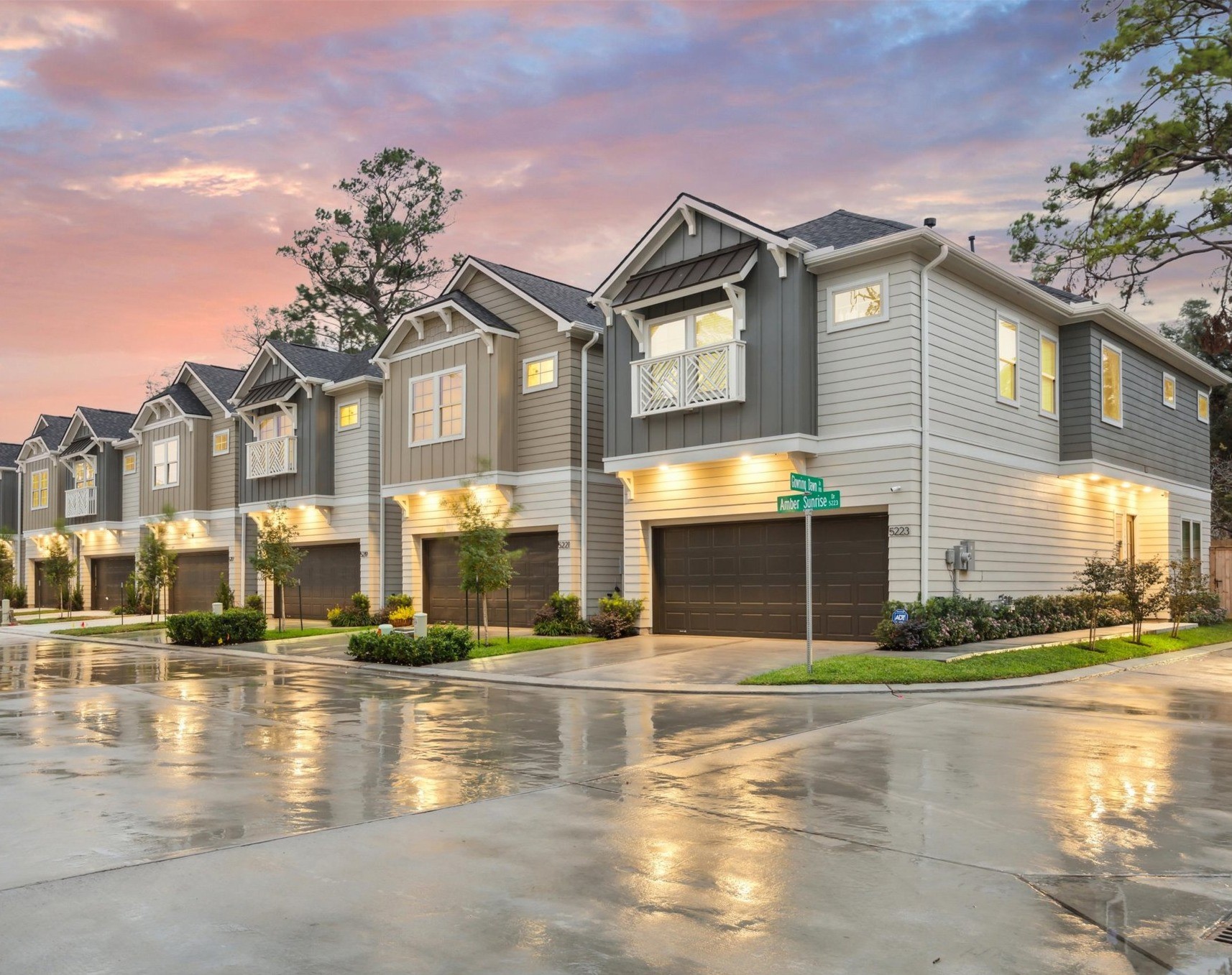 5218 Amber Sunrise Drive Property Photo 1