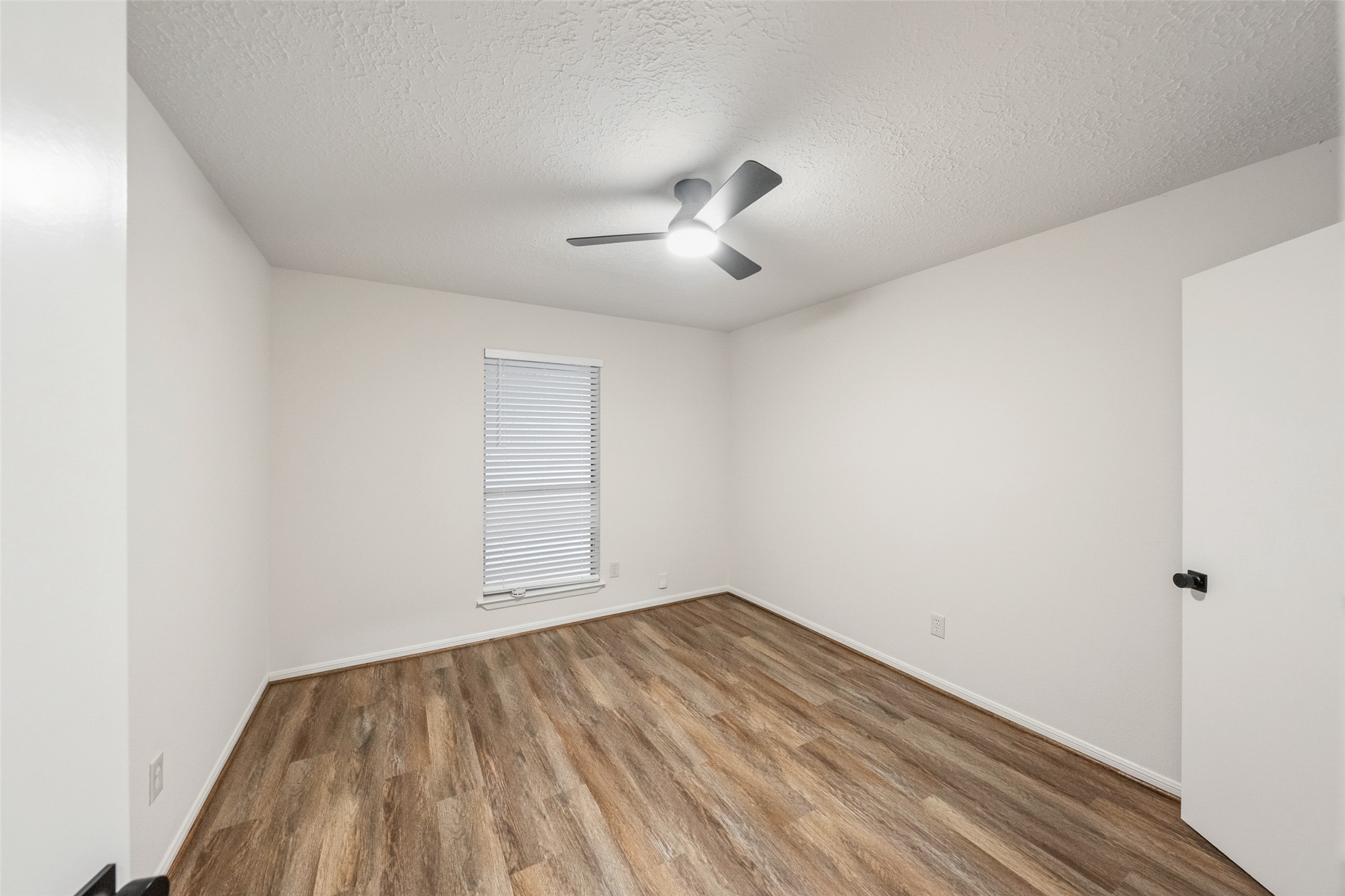 9014 Kirkmont Drive Property Photo 16
