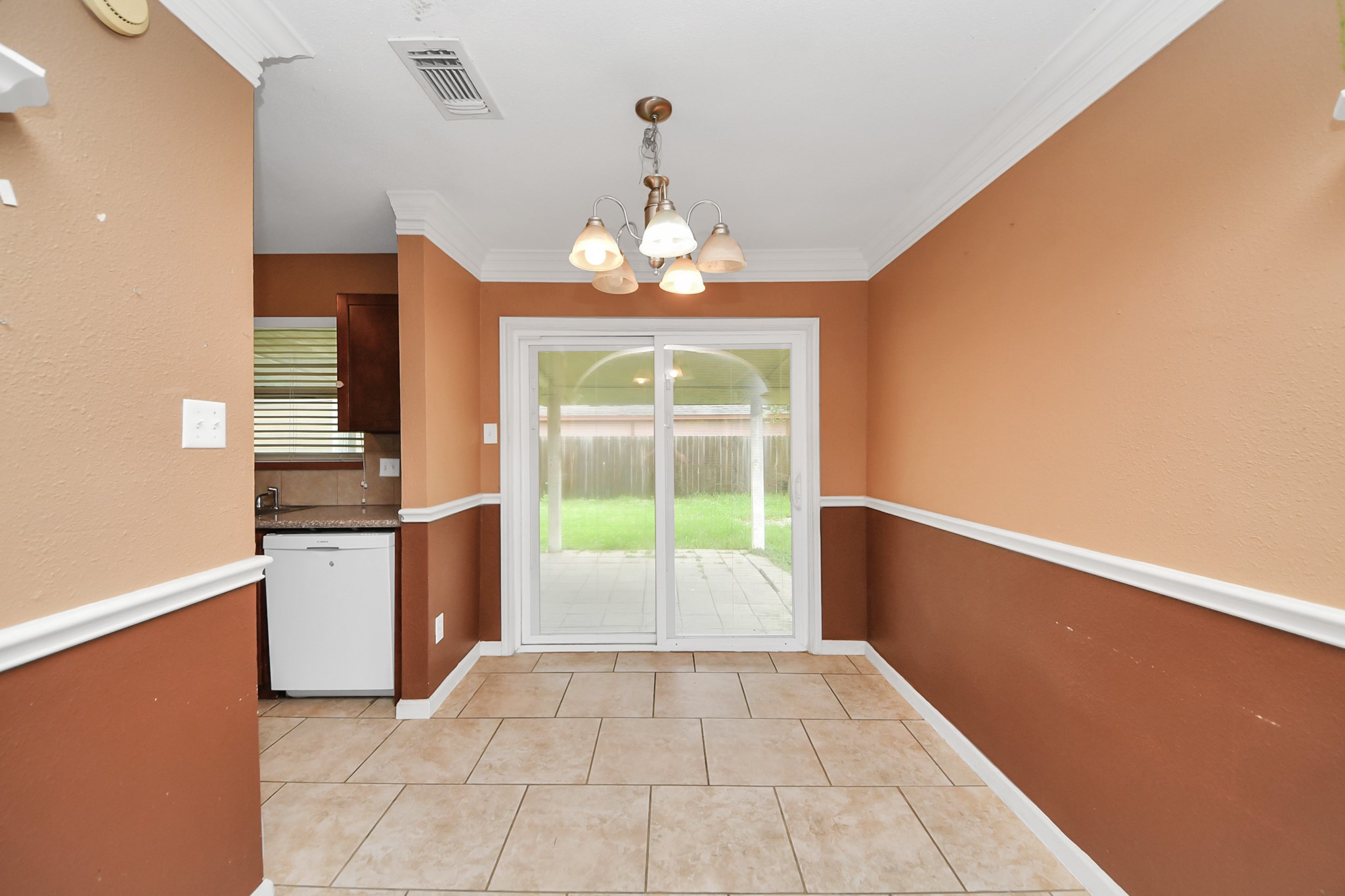 5534 Ambern Drive Property Photo 7