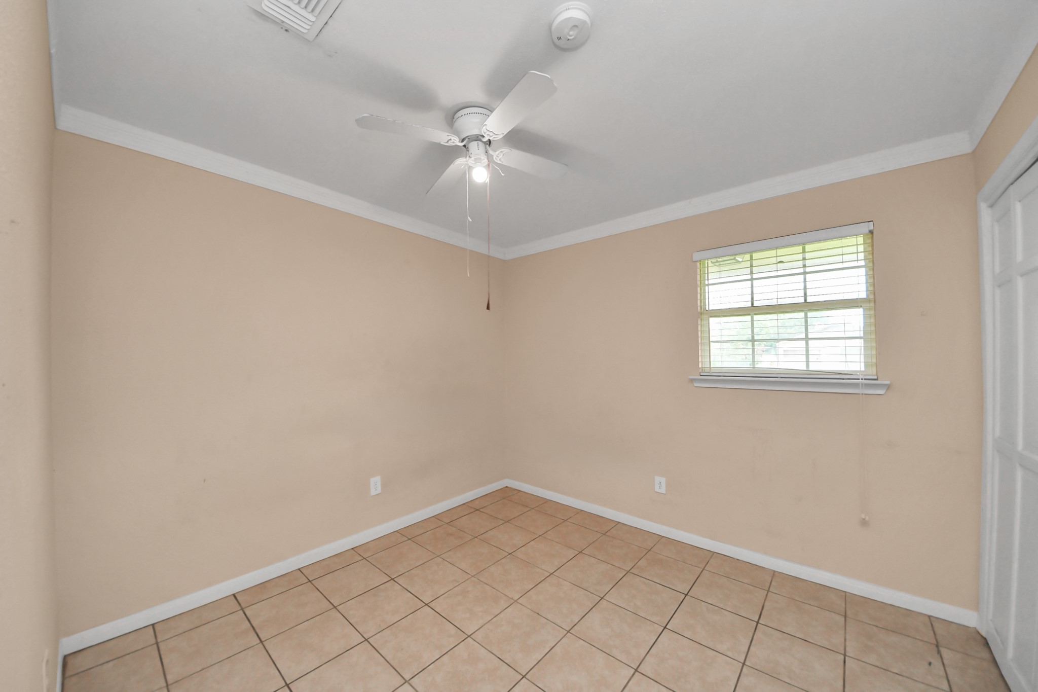 5534 Ambern Drive Property Photo 24