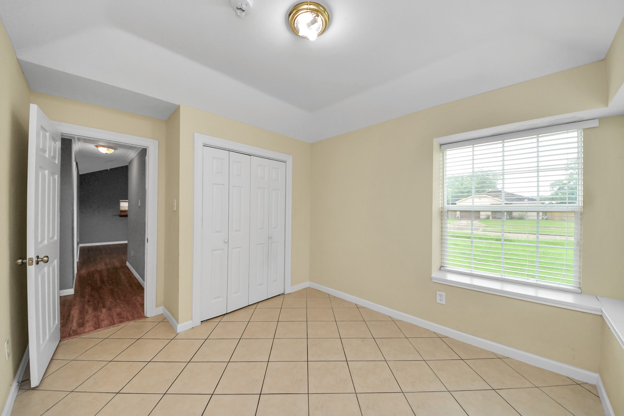 5534 Ambern Drive Property Photo 28