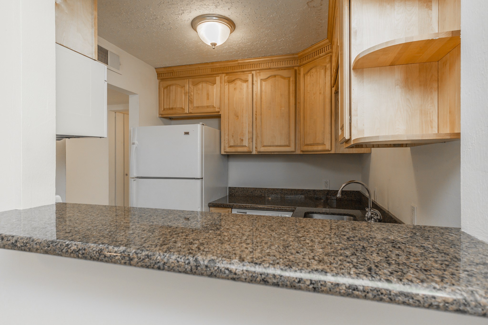 600 19th Street 9 Property Photo 4