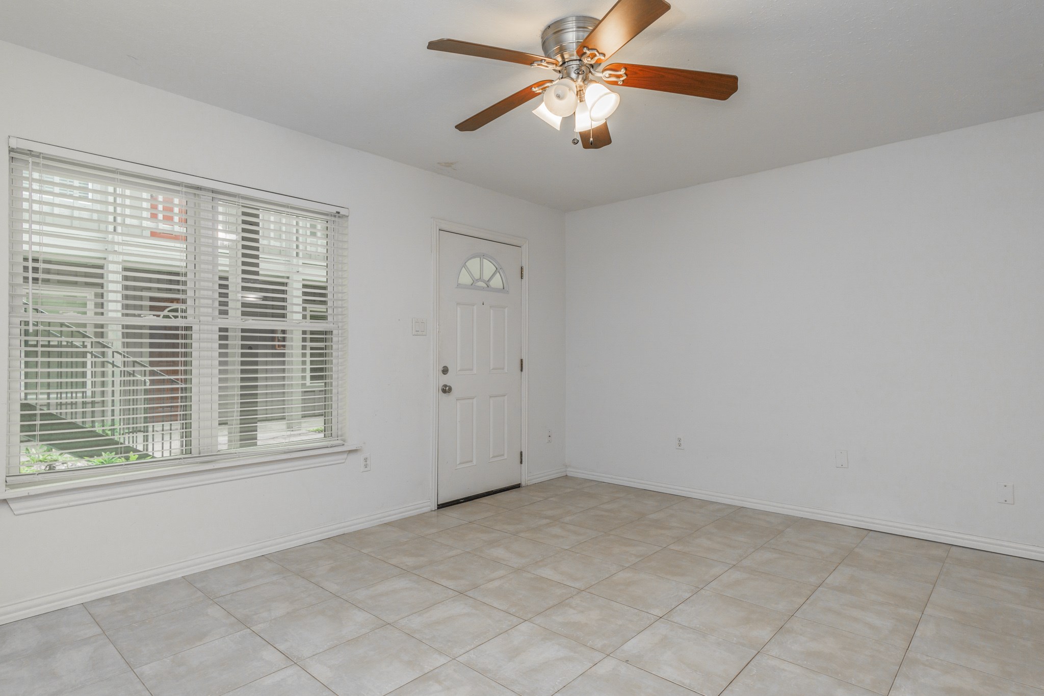 600 19th Street 9 Property Photo 5