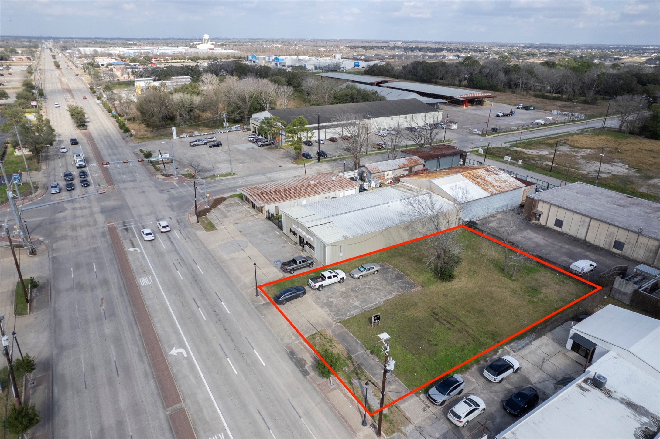 2107 N Main Street Property Photo