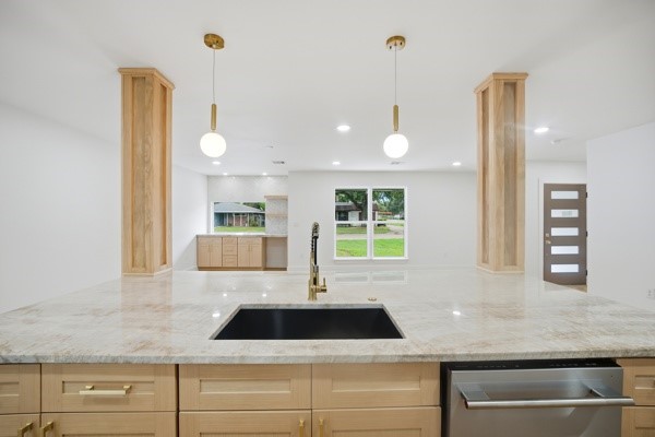1903 Sedgie Drive Property Photo 8