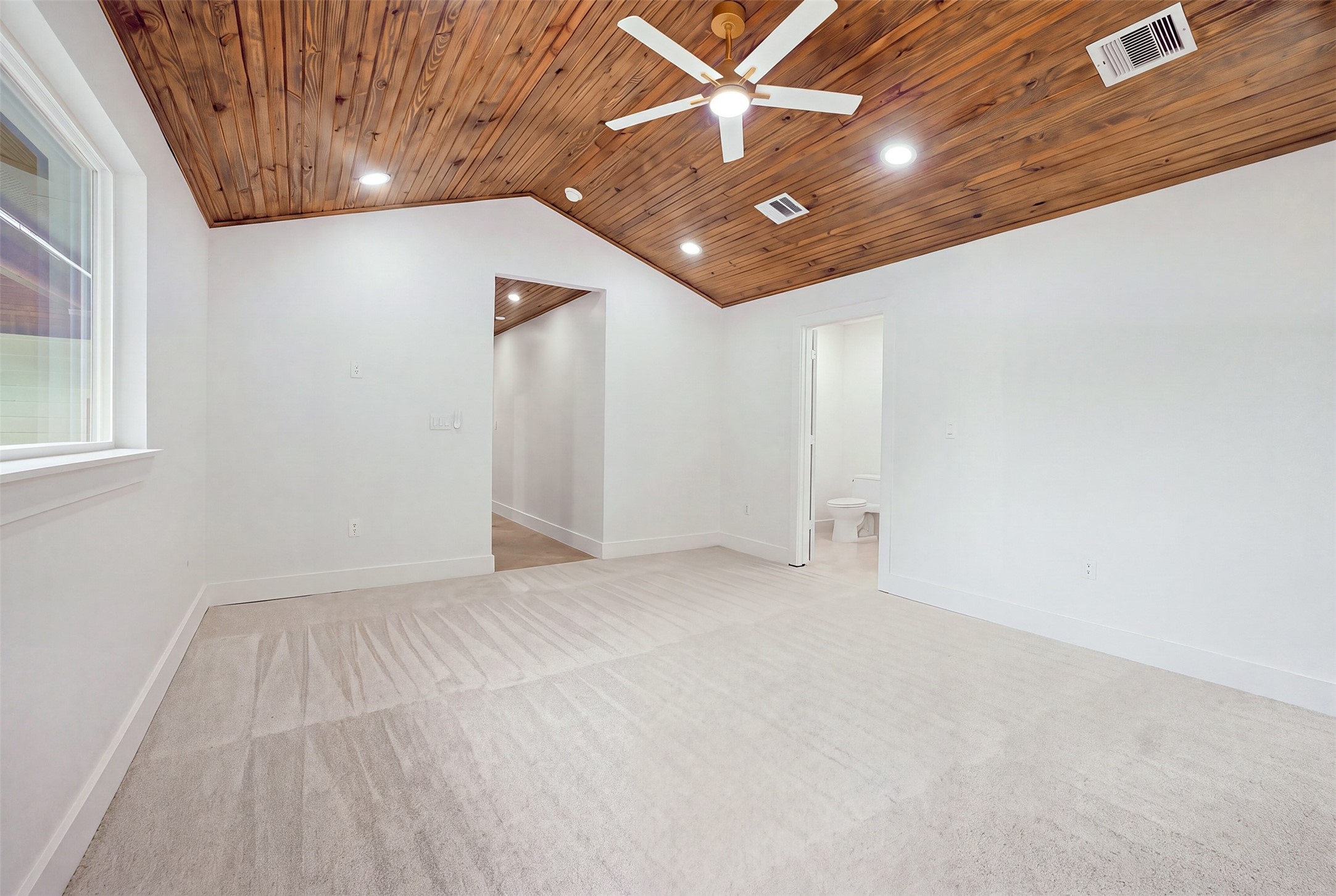 1903 Sedgie Drive Property Photo 18