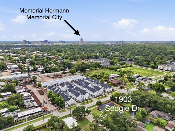 1903 Sedgie Drive Property Photo 27