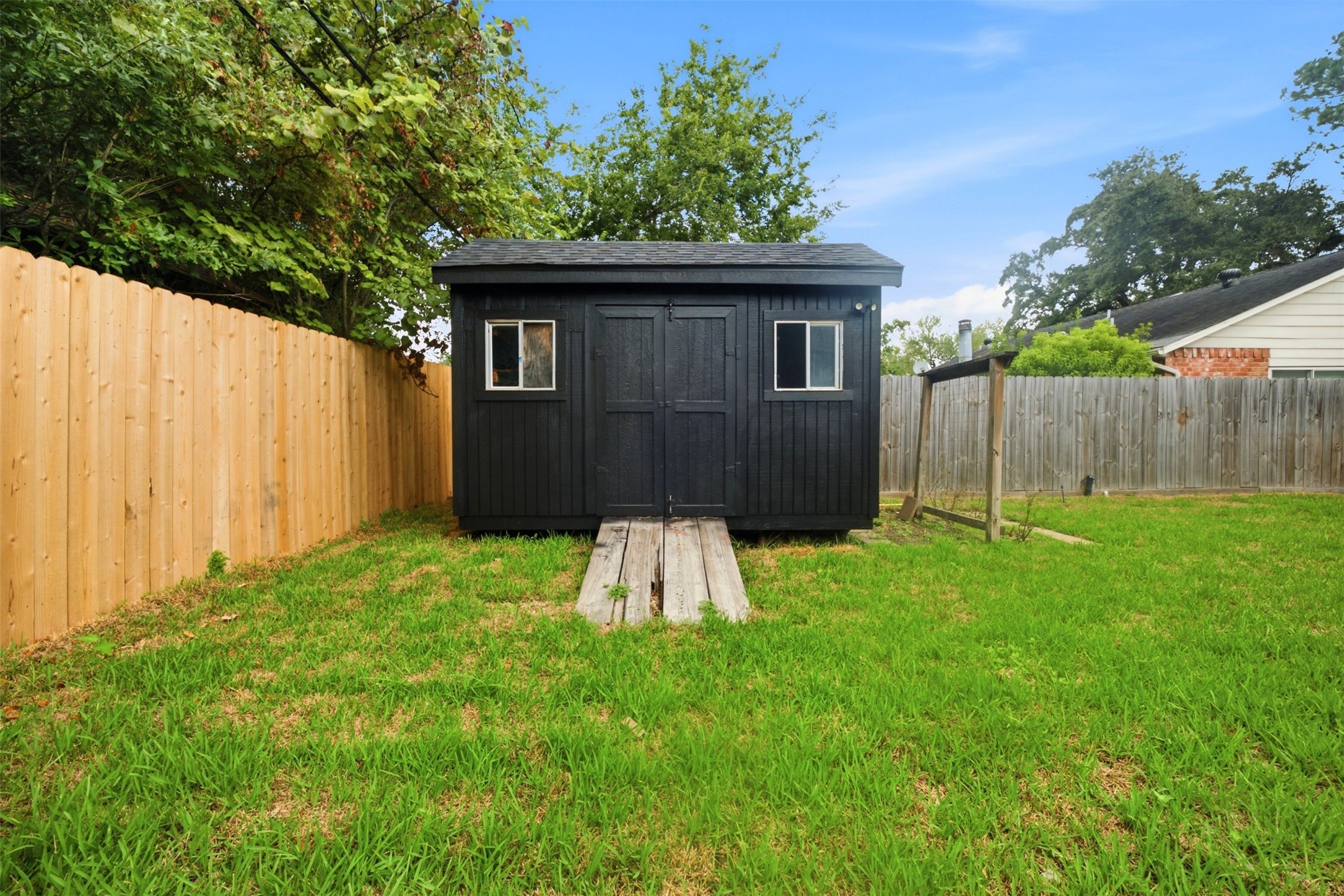 1903 Sedgie Drive Property Photo 28