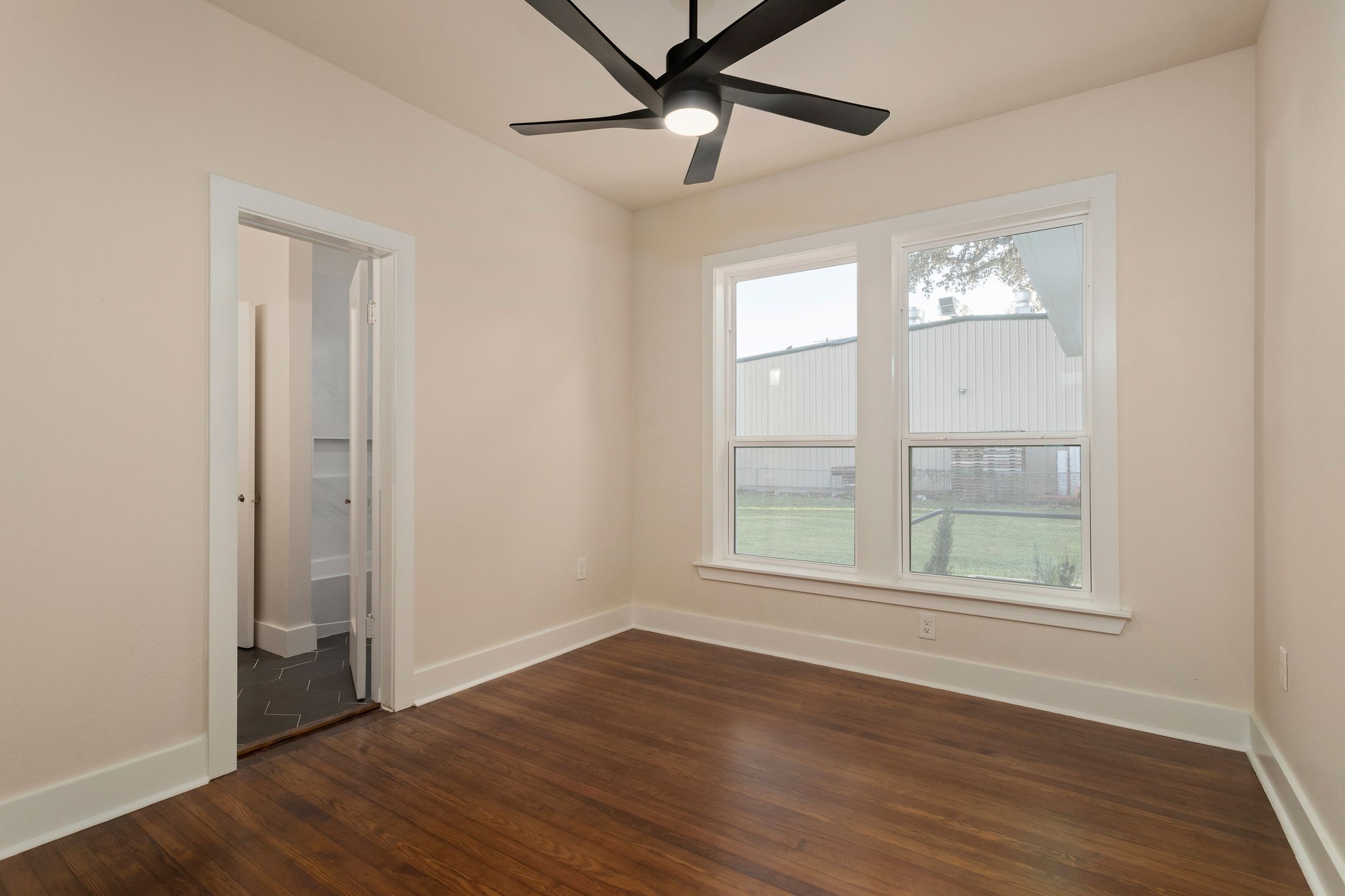 918 Front Street Property Photo 23