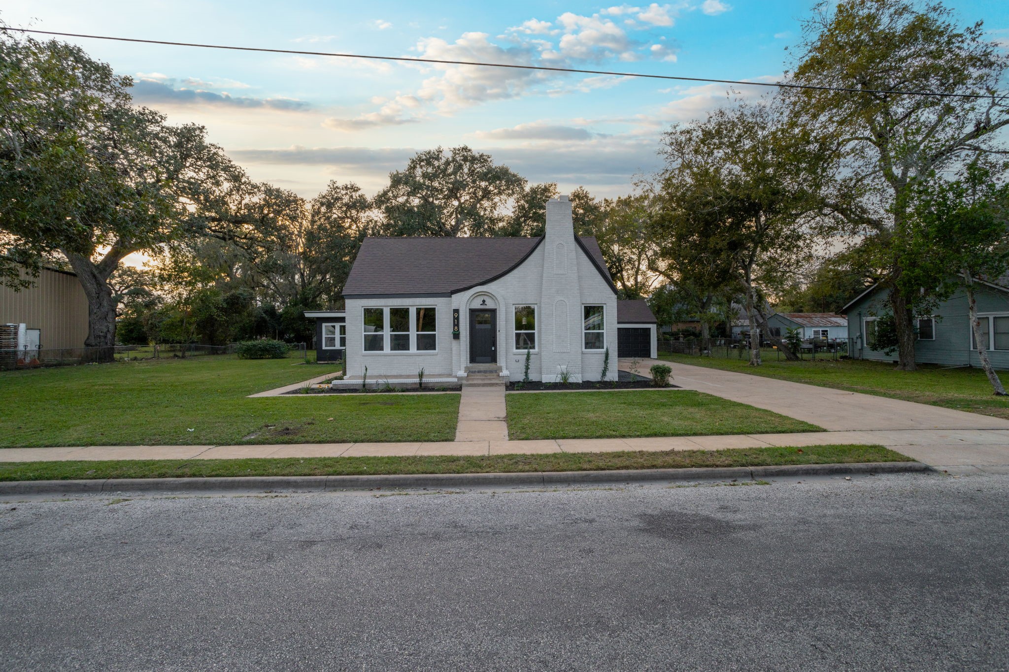 918 Front Street Property Photo 45