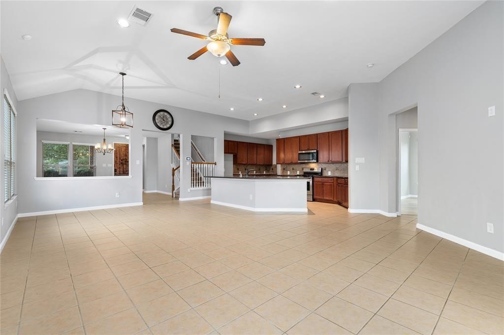 4315 Foster Gardens Lane Property Photo 10