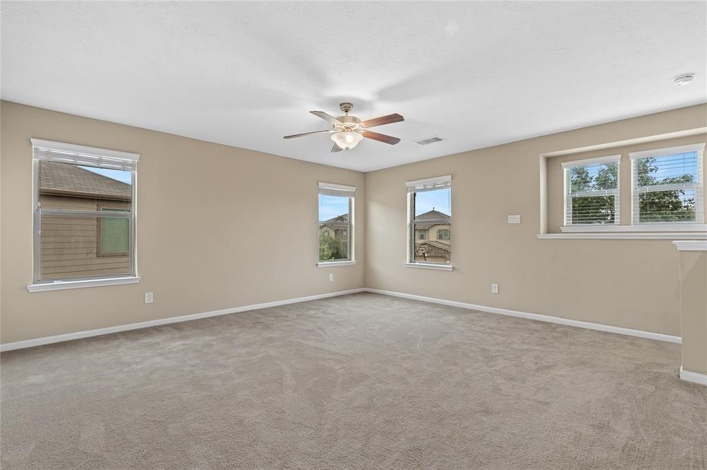 4315 Foster Gardens Lane Property Photo 17