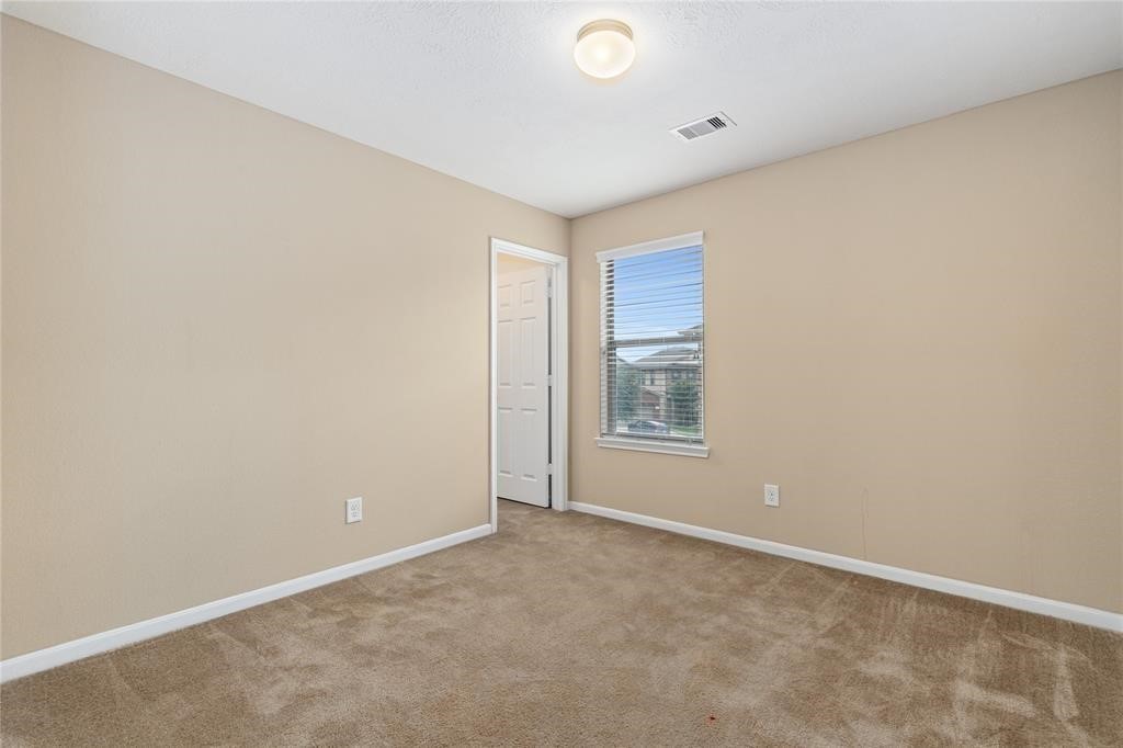 4315 Foster Gardens Lane Property Photo 20