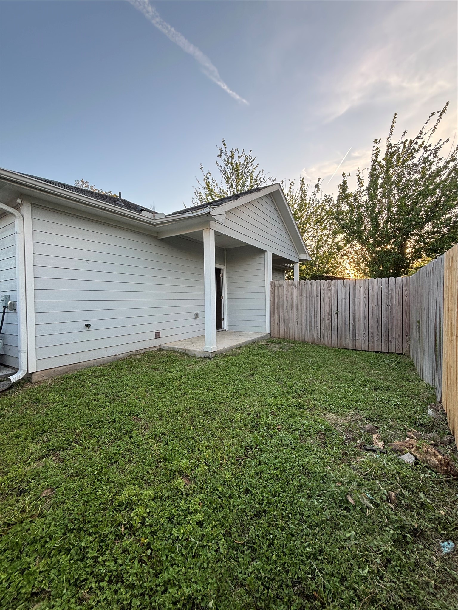 339 Owens Street B Property Photo 11