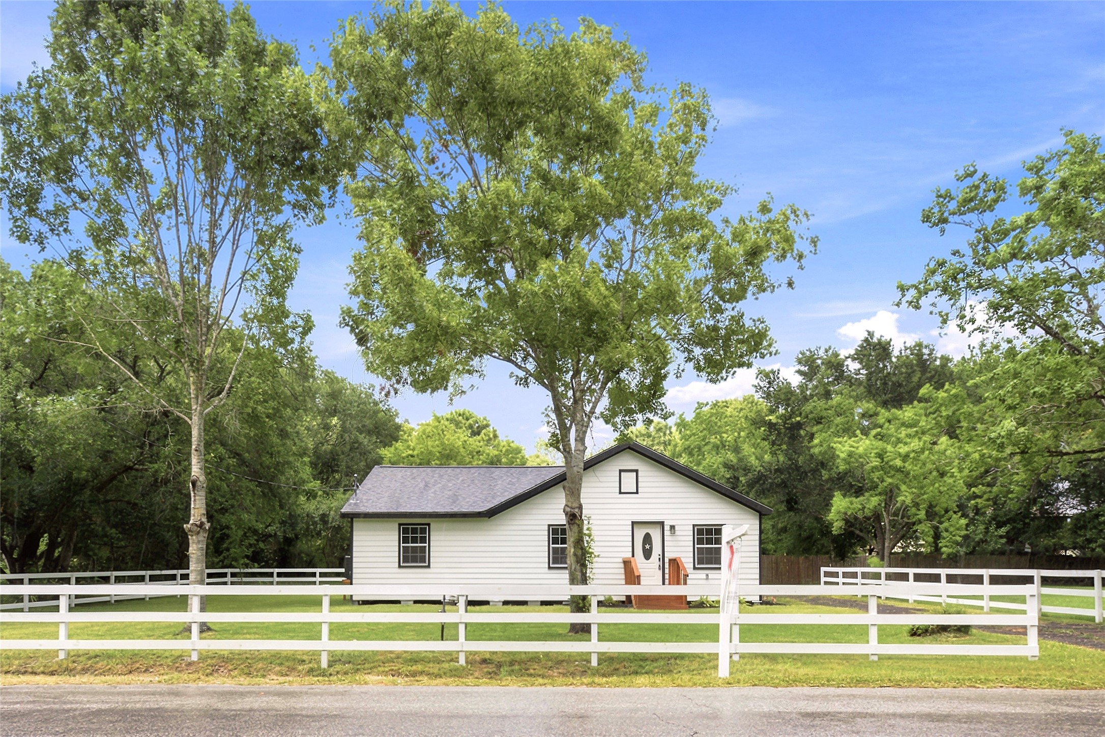 8414 Schiro Road Property Photo 1