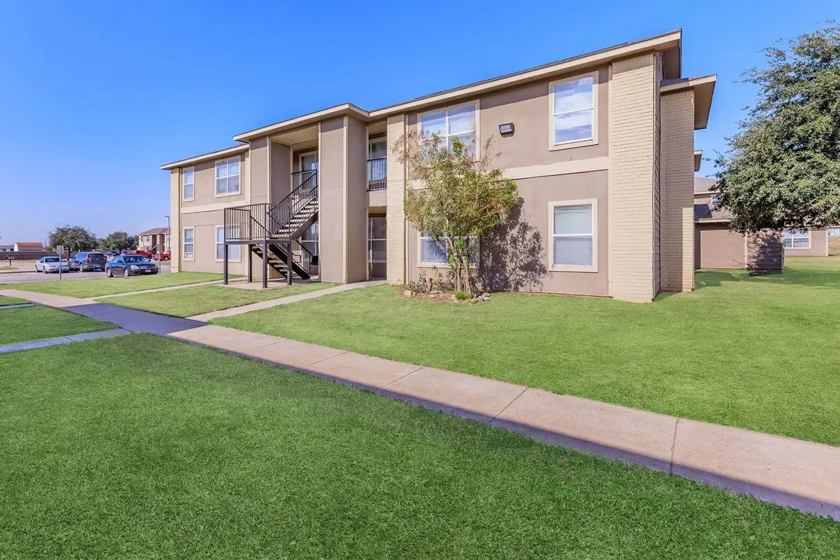 409 Riverhill Loop Property Photo 2