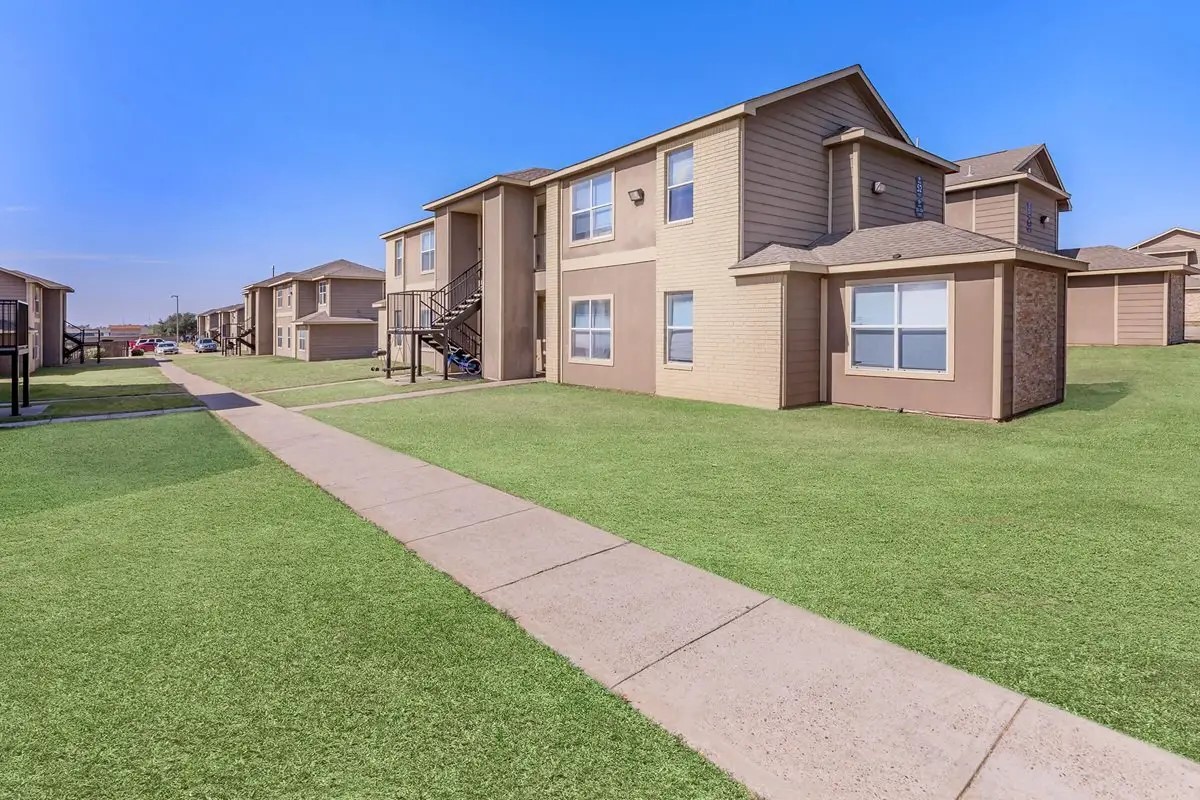409 Riverhill Loop Property Photo 3