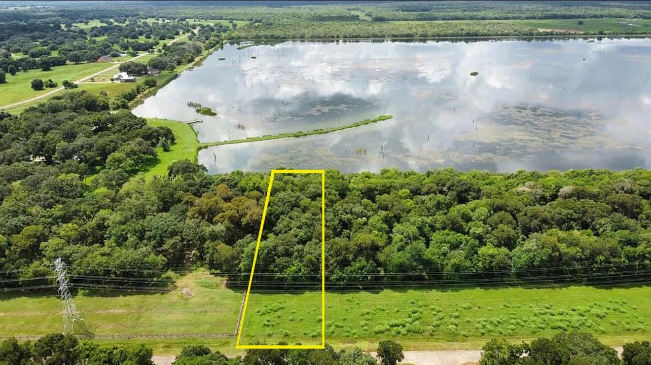 201 Middle Bayou Trail, Angleton Tx 77515 Property Photo 1