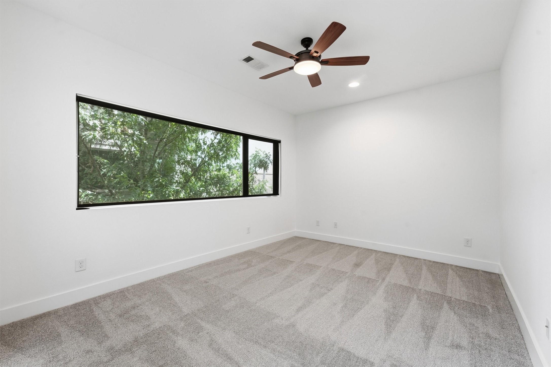 2338 Commerce Street Property Photo 25