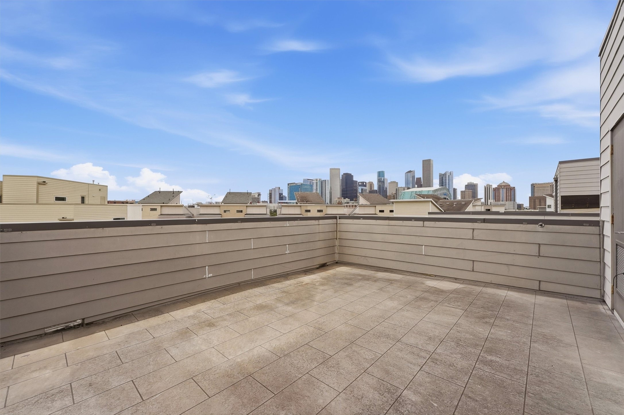 2338 Commerce Street Property Photo 29