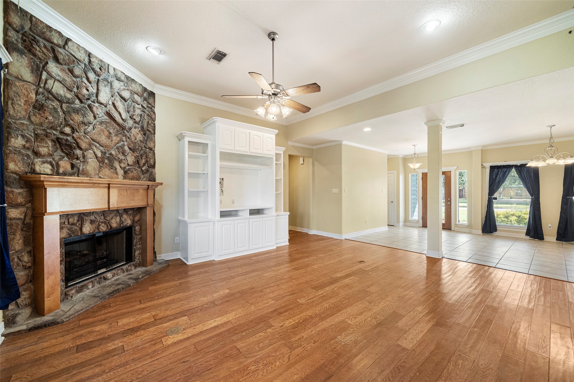 2422 Turberry Drive Property Photo 4